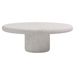 FORM(LA) Luna Tavolino rotondo 42 "L x 42 "L x 15 "H. Pietra calcarea Oceano