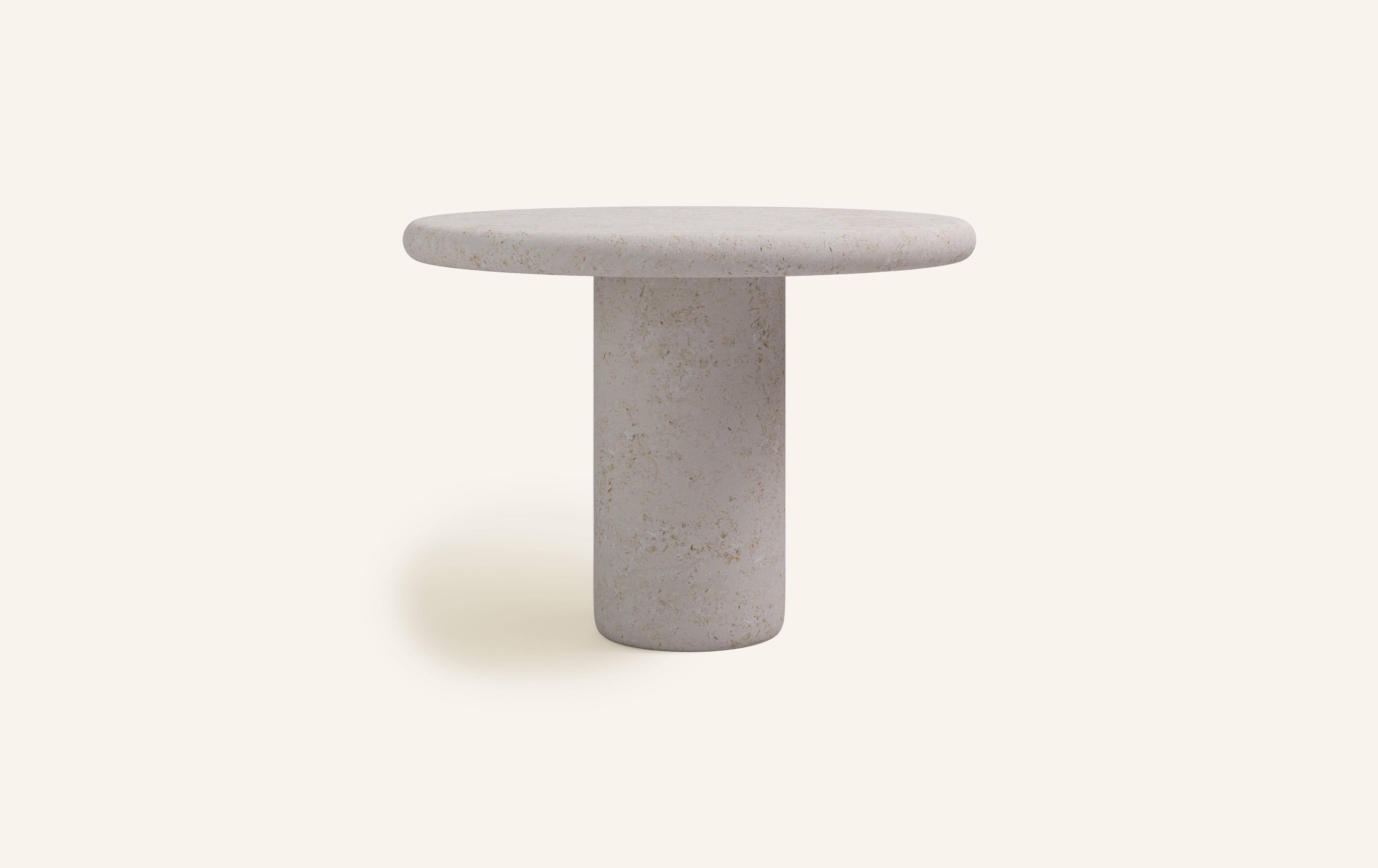 ‘LUNA’ IS A REIMAGINED ITERATION OF OUR ORIGINAL ‘MOON’ COLLECTION. WITH MORE PRONOUNCED PROPORTIONS LUNA INVITES A GENTLE CURVE TO THE BASE DESIGN AND POWERFUL BULLNOSE EDGE DETAILING.

DIMENSIONS:
48”L x 48”W x 30”H: 
- 3