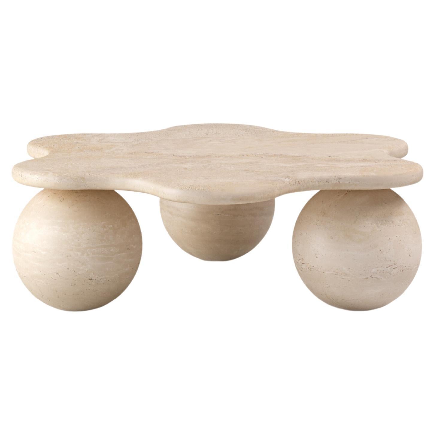 FORM(LA) table basse ronde Palla 42 po. (L) x 38 po. (L) x 13 po. (H) Travertino Crema CC en vente