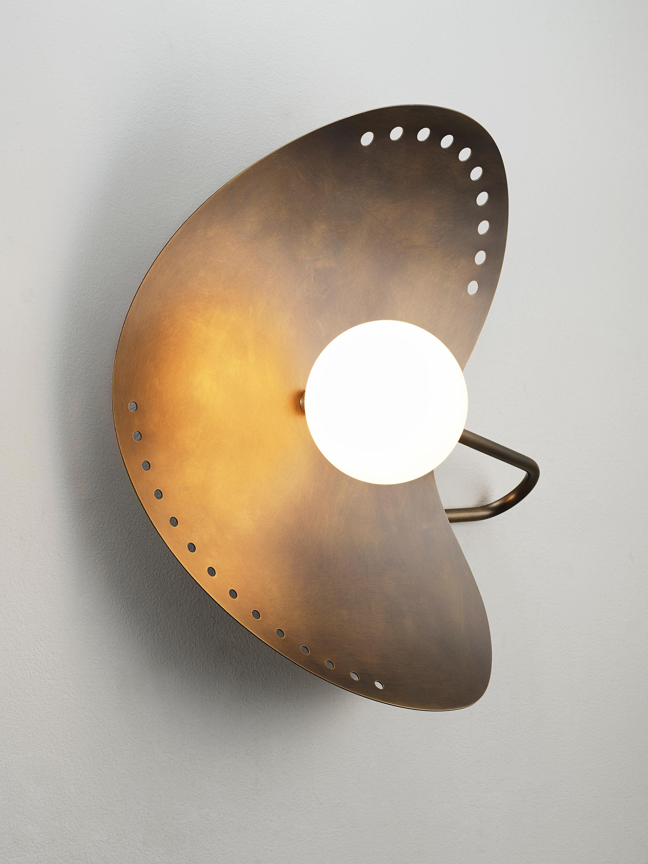 Aplique o Lámpara de Pared FORMOSA en Bronce by Blueprint Lighting Latón en venta