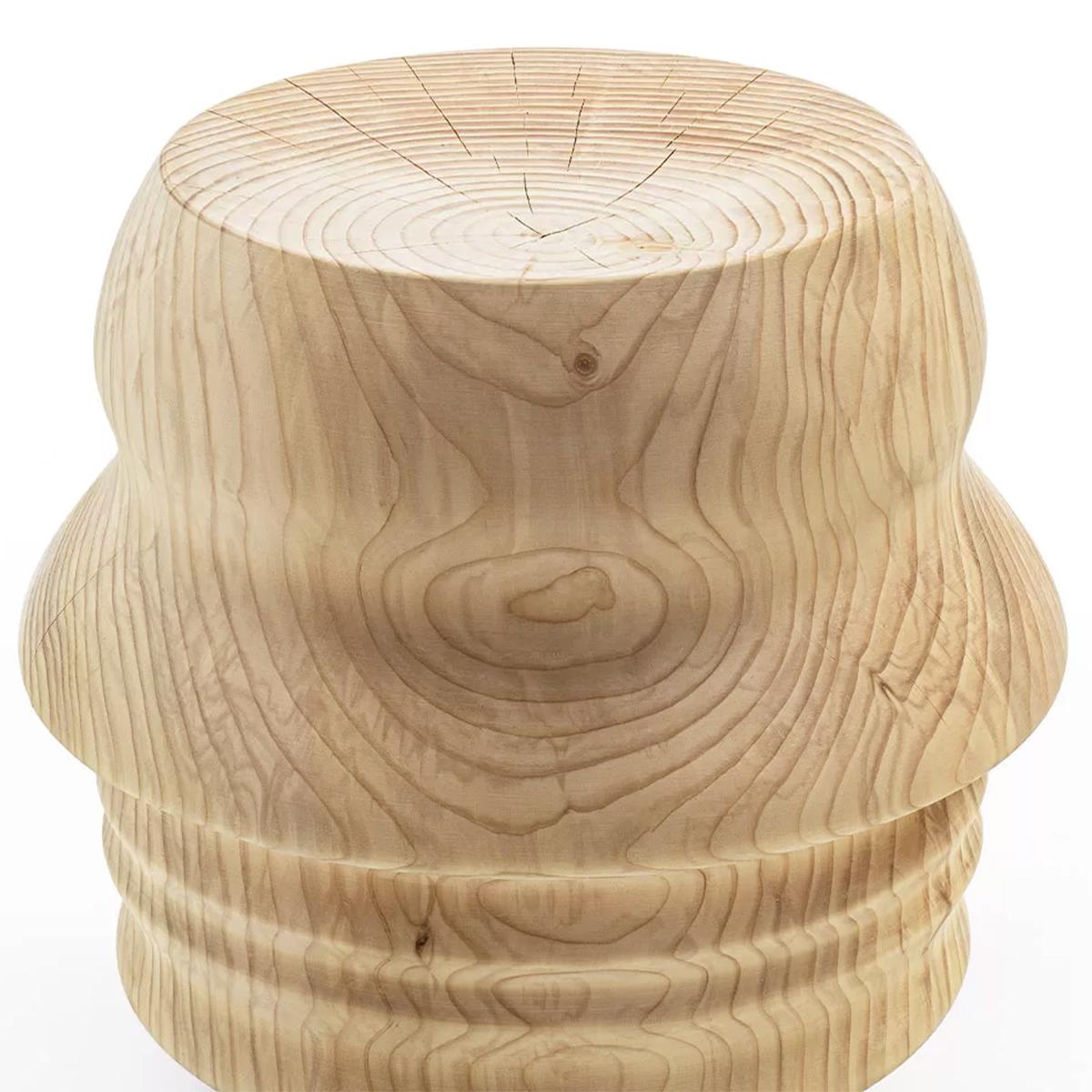 italien Formes Tabouret en cèdre en vente