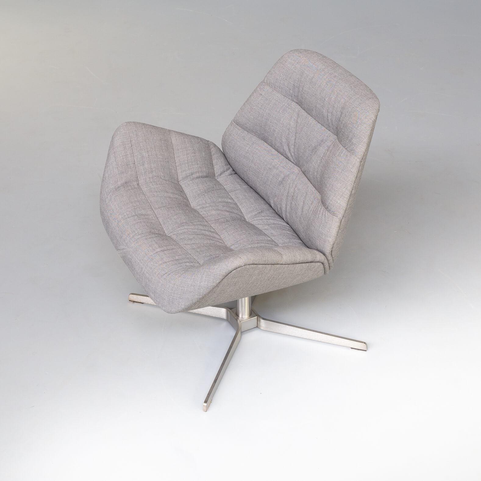 Contemporary Formstelle Model 809 Fauteuil for Thonet For Sale