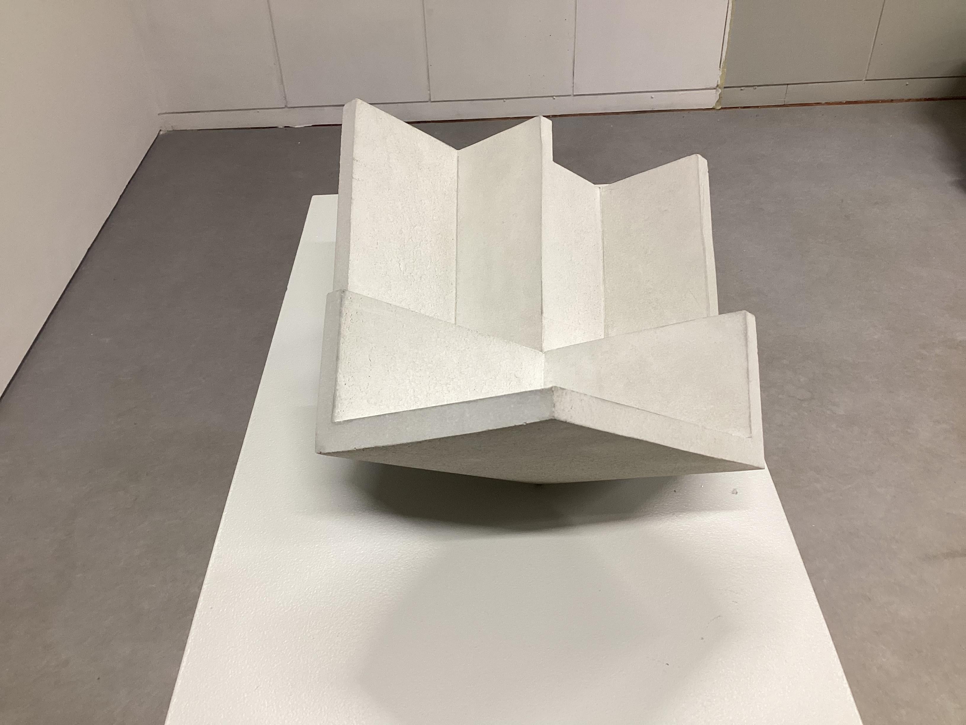 Formworks 1 – Brutalist White Concrete Sculpture, Handcrafted by Manolo Menéndez For Sale 4