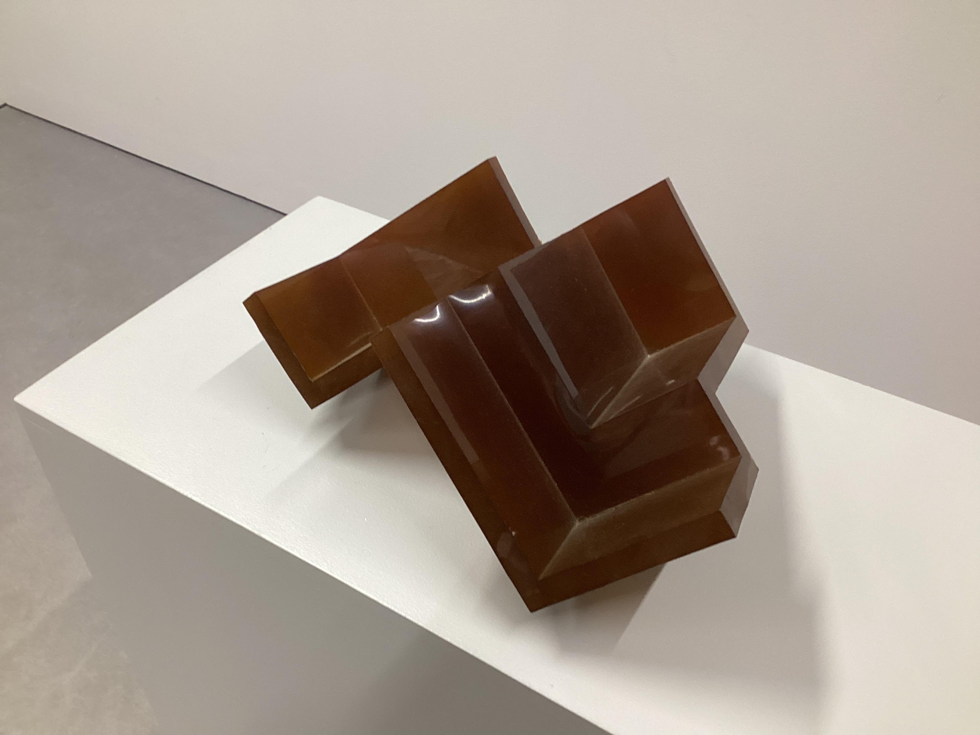 Formworks 4. Gummi-Harz-Skulptur Contemporary Handarbeit von Manolo Menéndez im Angebot 5