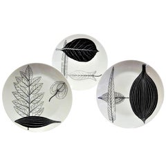 Fornasetti 3 Assiettes Foglie noir et blanc:: Milan:: Italie 1950s