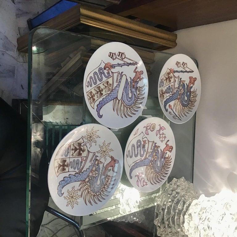 Fornasetti Alfa Romeo Wandteller Porzellan 1970 Italien bei 1stDibs