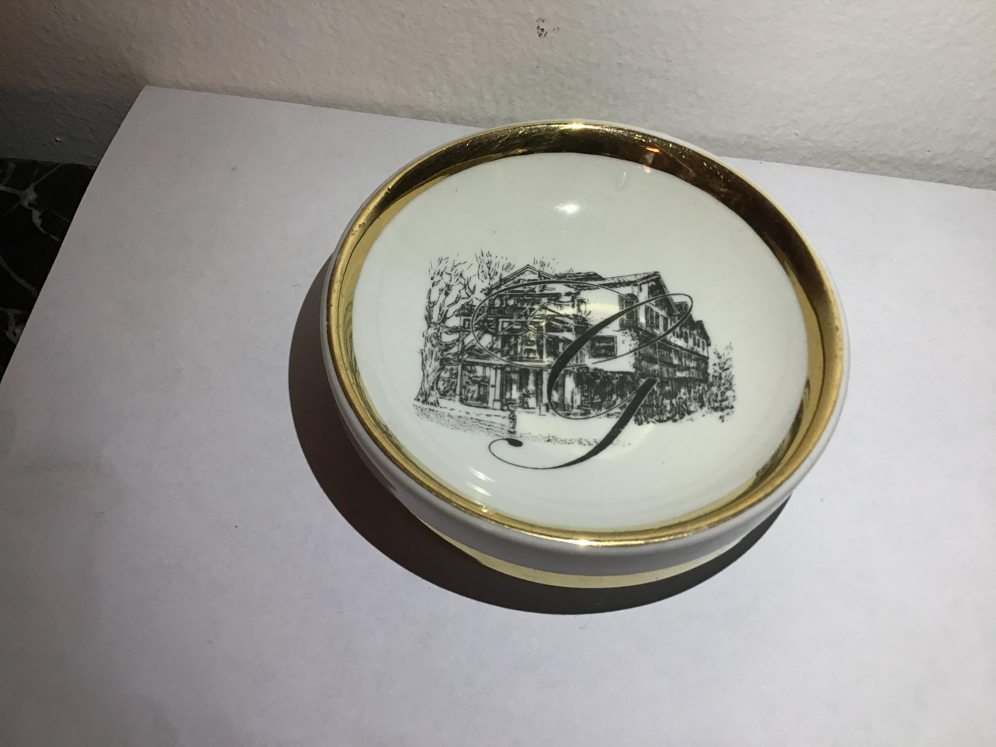 Fornasetti Ashtray Porcelain 1950 Italy In Excellent Condition For Sale In Milano, IT