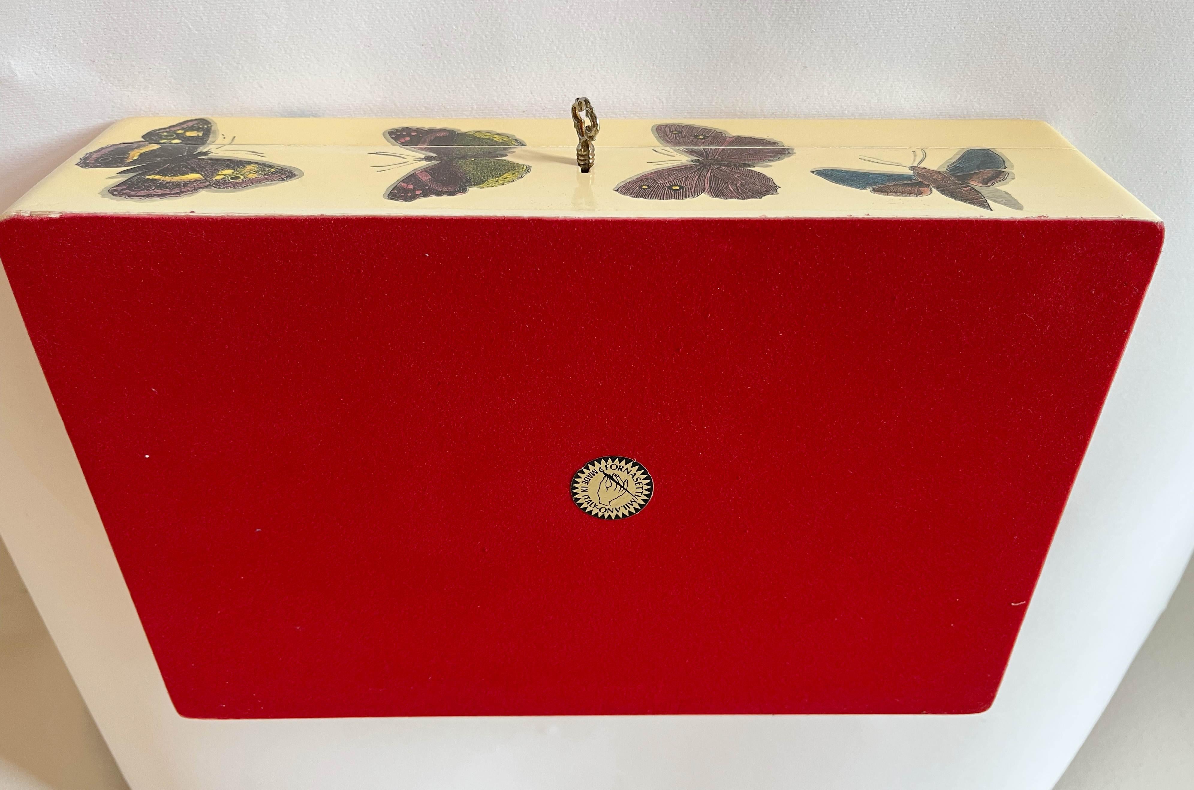 FORNASETTI Boîte à bijoux papillon en vente 4