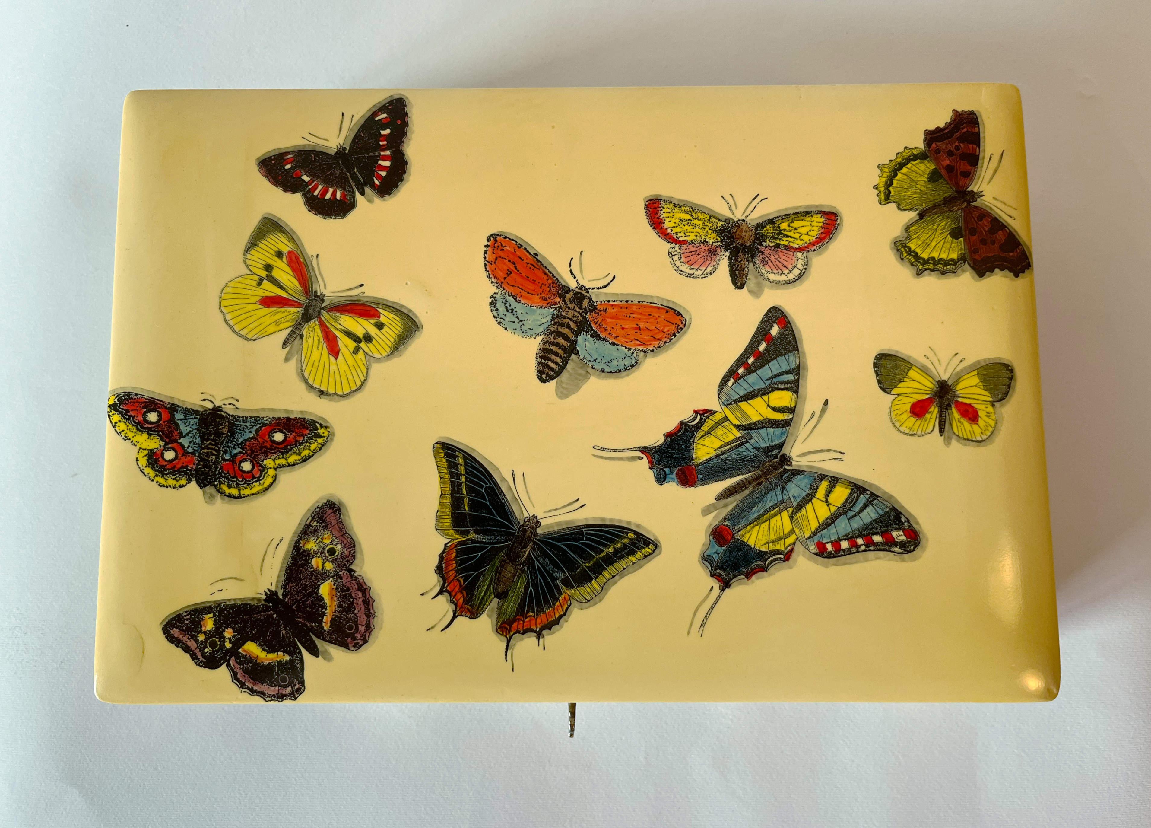 FORNASETTI Boîte à bijoux papillon Bon état - En vente à Los Angeles, CA