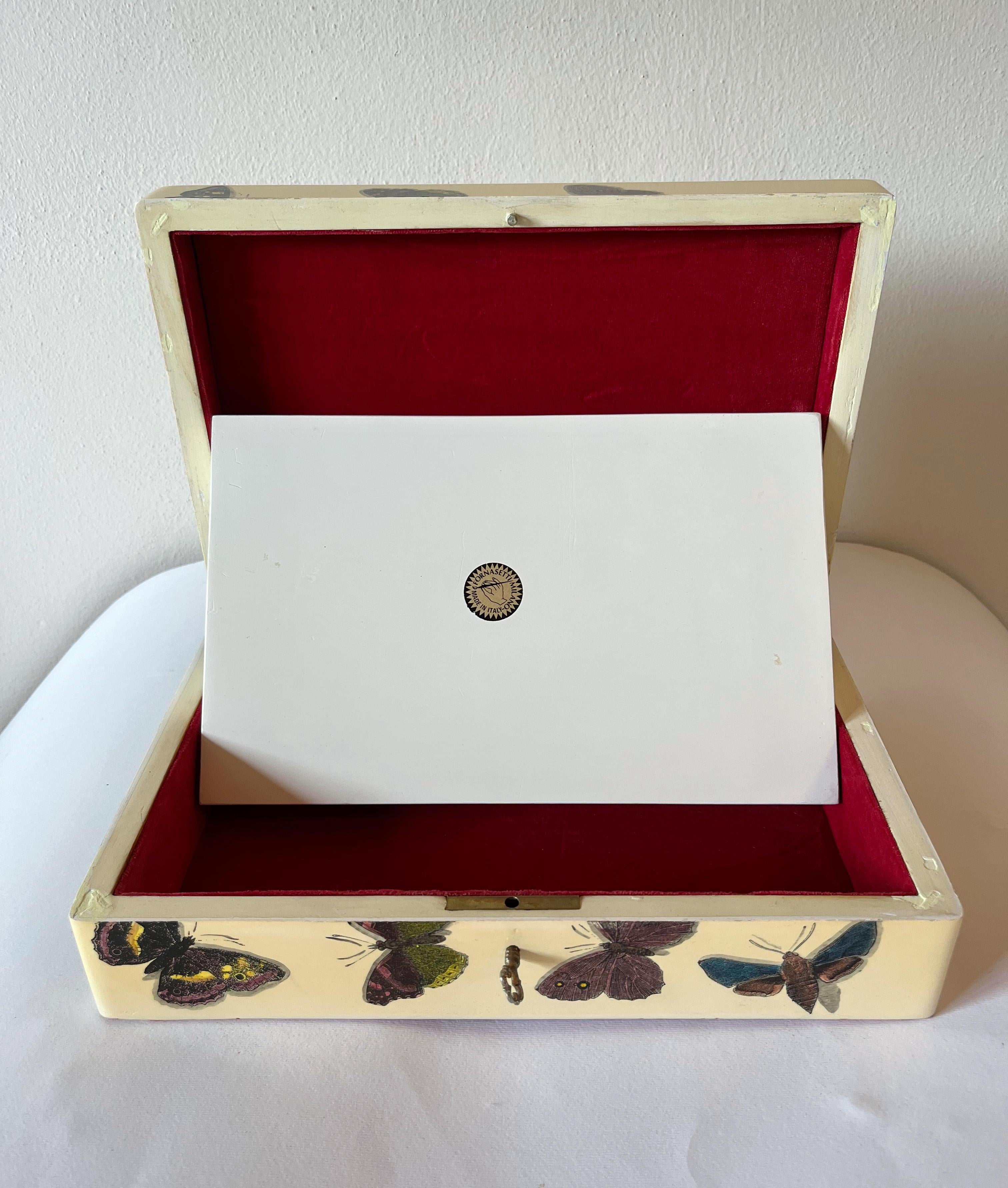 FORNASETTI Boîte à bijoux papillon en vente 2