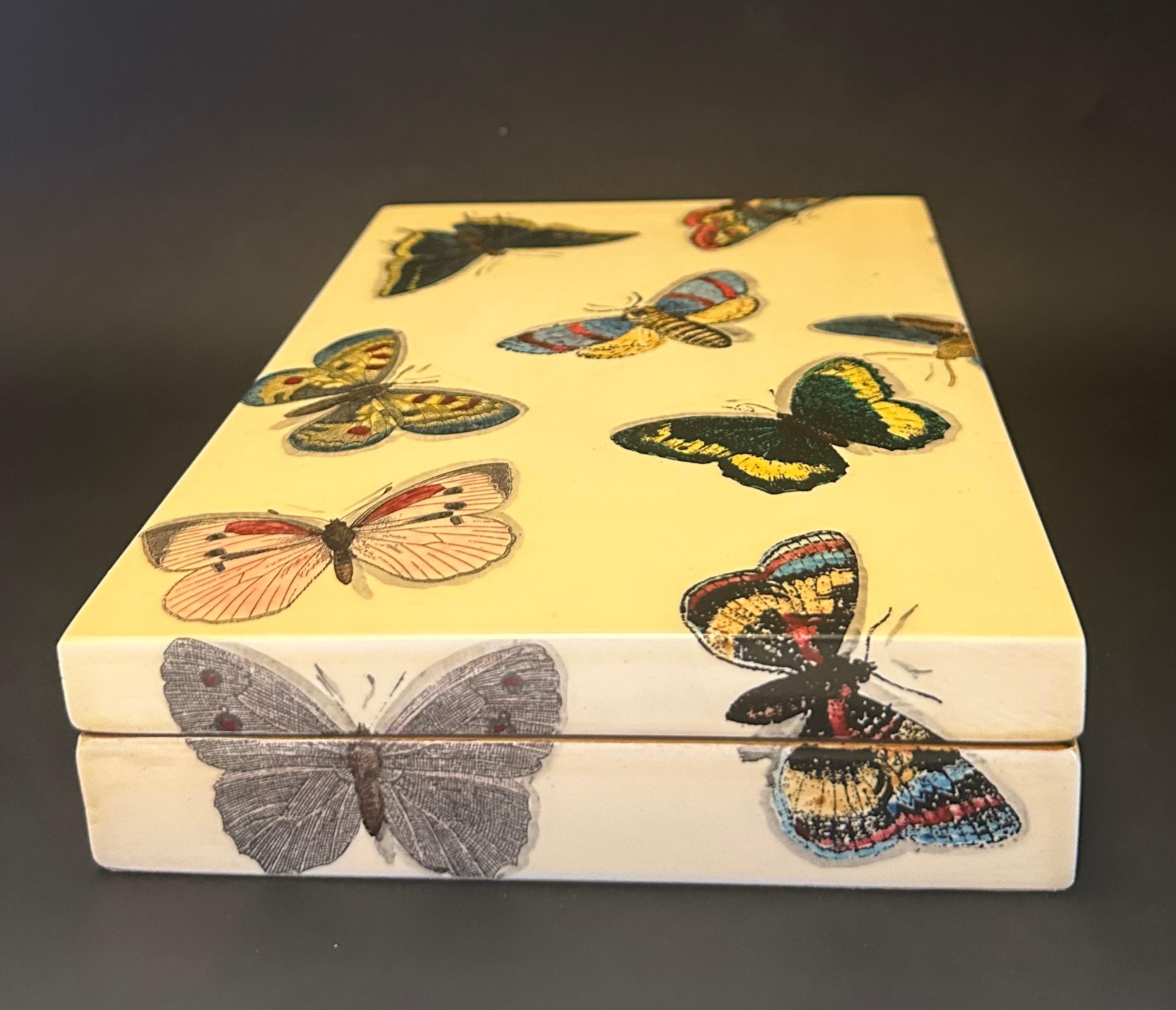Boîte de jeu de poker papillon FORNASETTI en vente 1