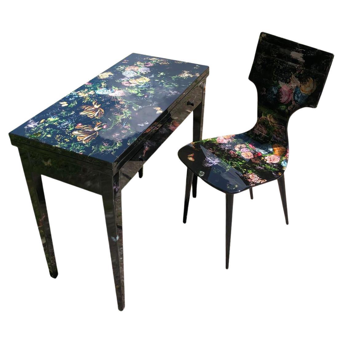 Fornasetti Schreibtisch und Stuhl "FIORI NELLA NOTTE" - Unique Pieces im Angebot