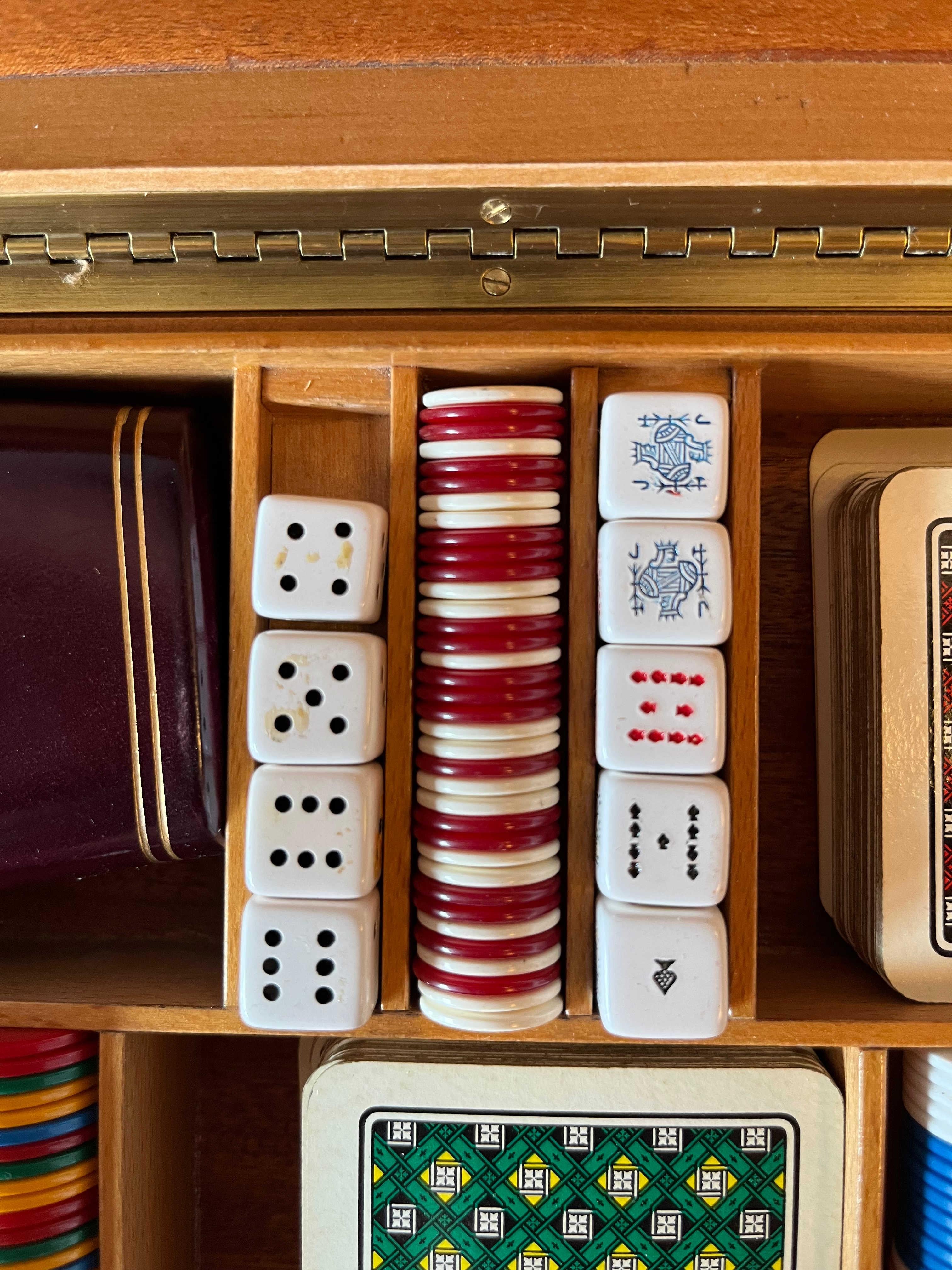 FORNASETTI Jeu de cartes de poker Montgolfière Boîte de jeu en vente 3
