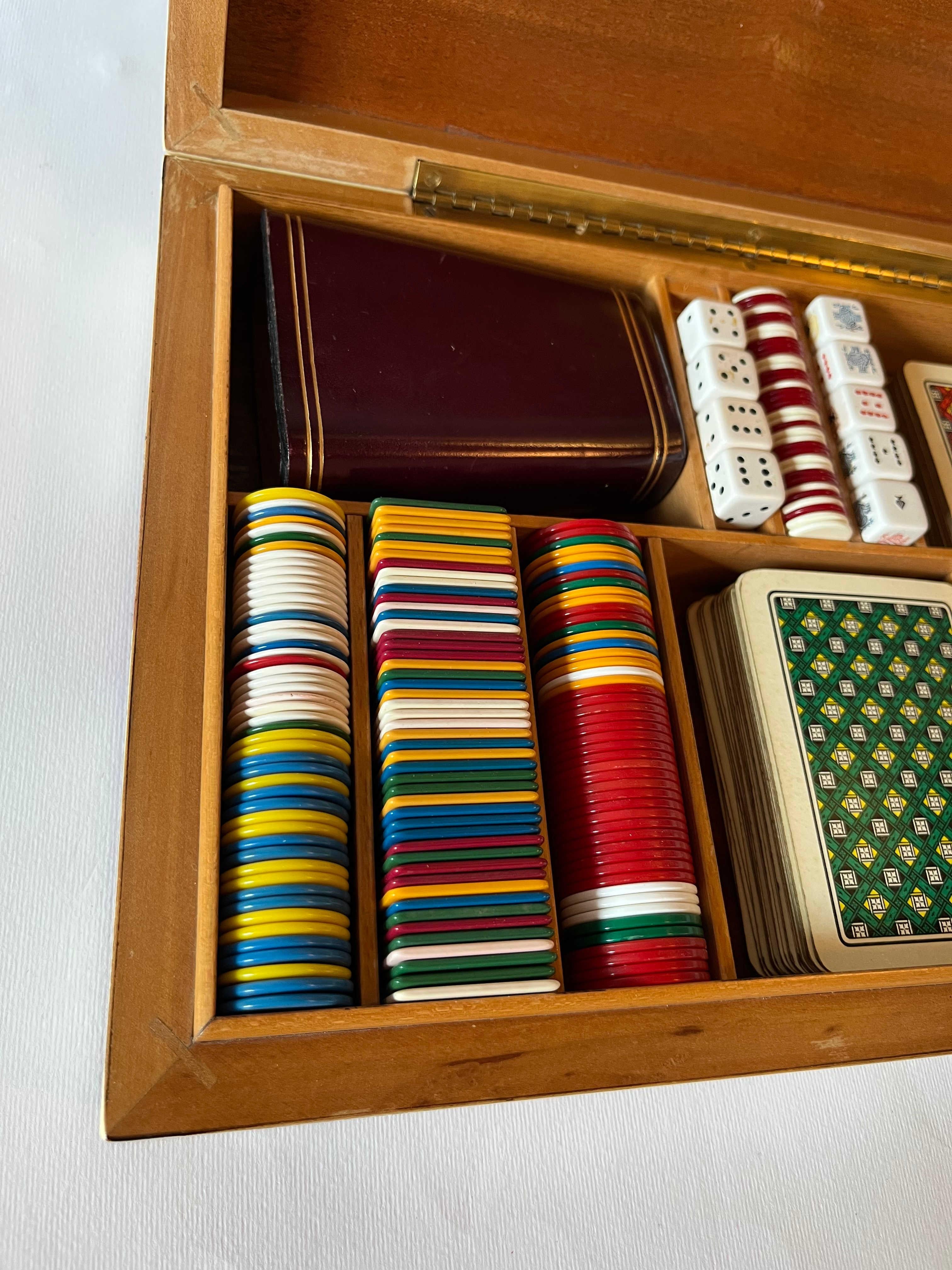 FORNASETTI Jeu de cartes de poker Montgolfière Boîte de jeu en vente 2