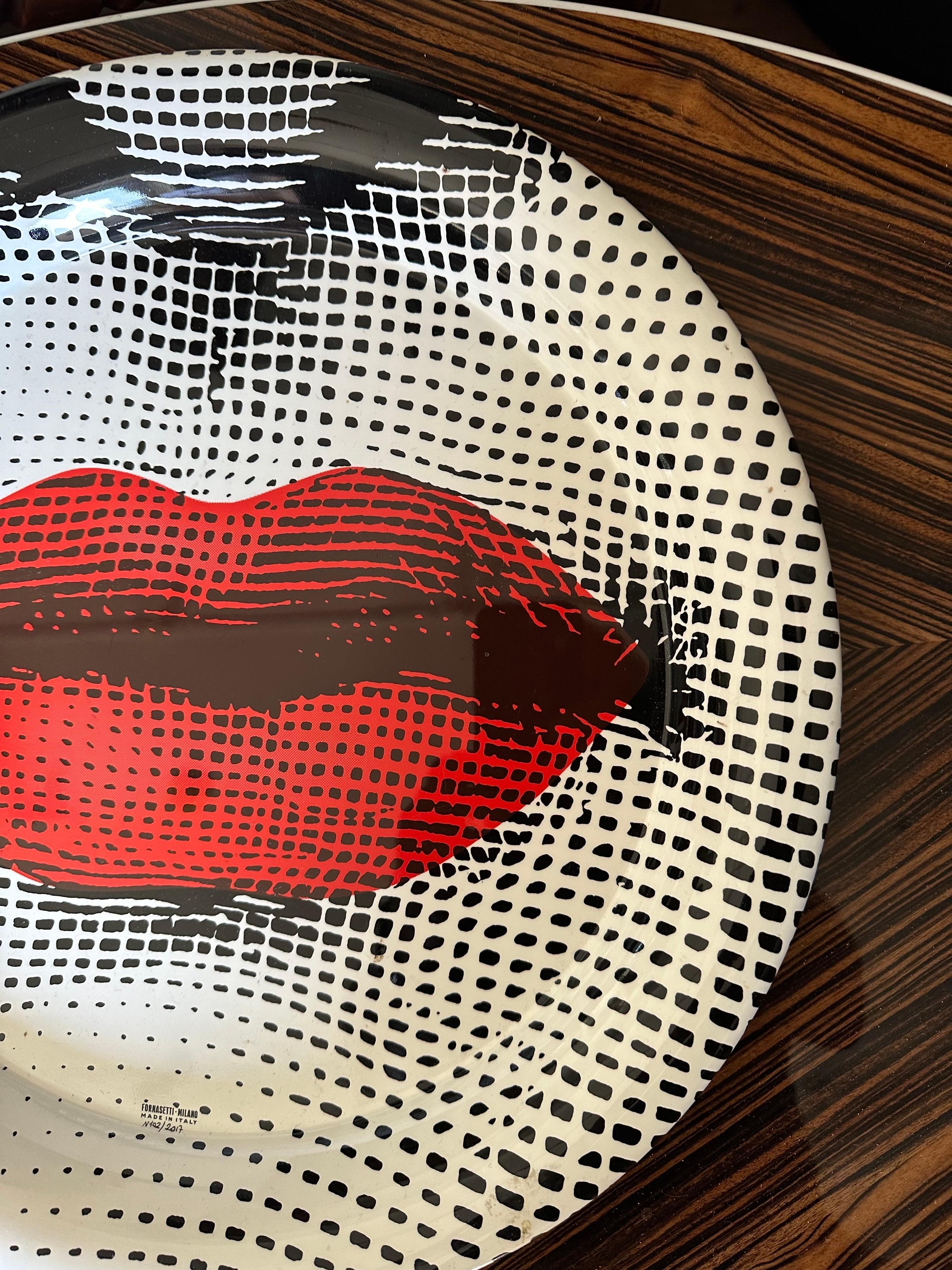 Fornasetti Lips Tablett (20. Jahrhundert) im Angebot
