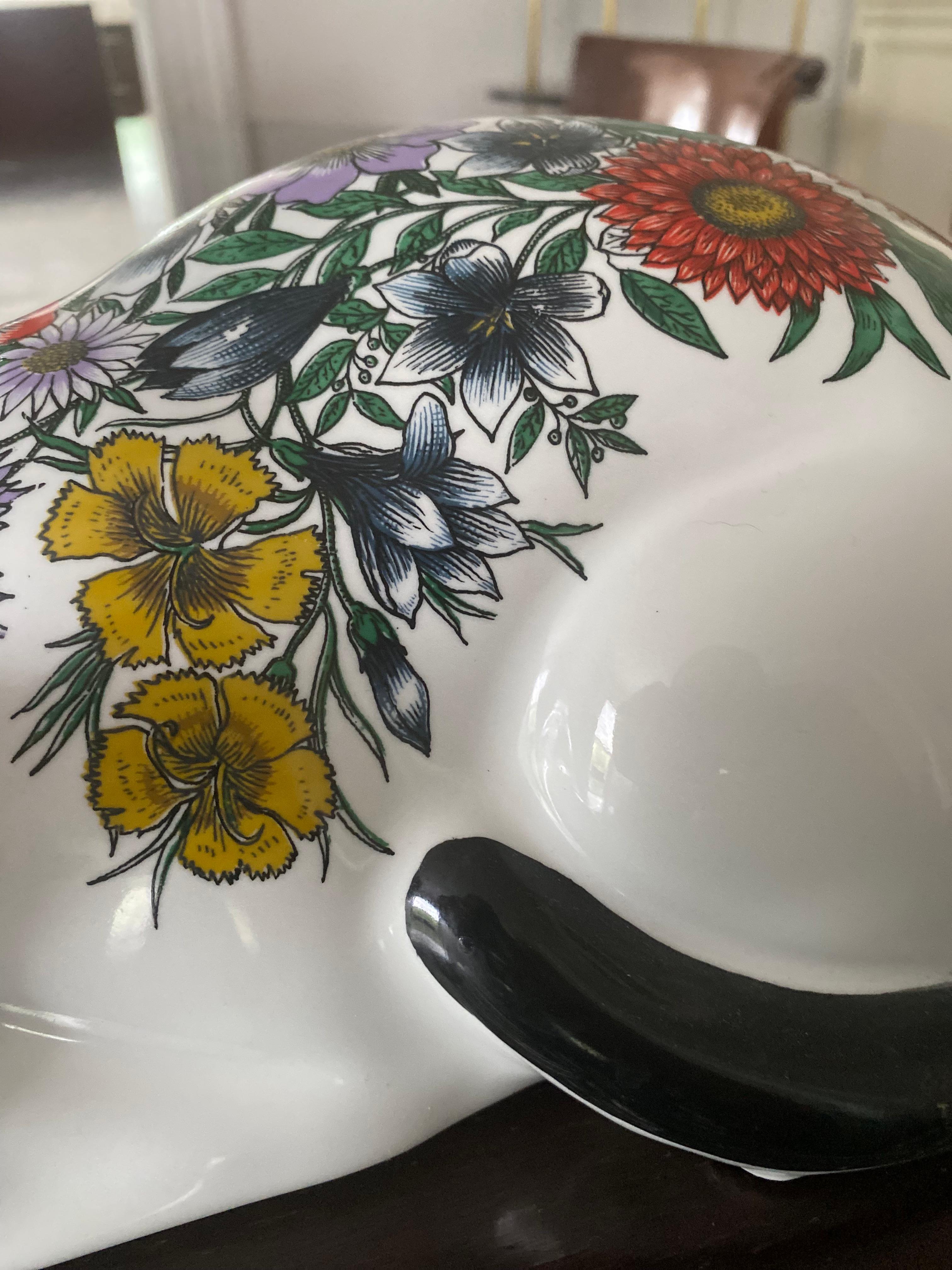 Fornasetti mid century floral decorated sleeping cat Italy signed mid century In Good Condition In Bridgehampton, NY