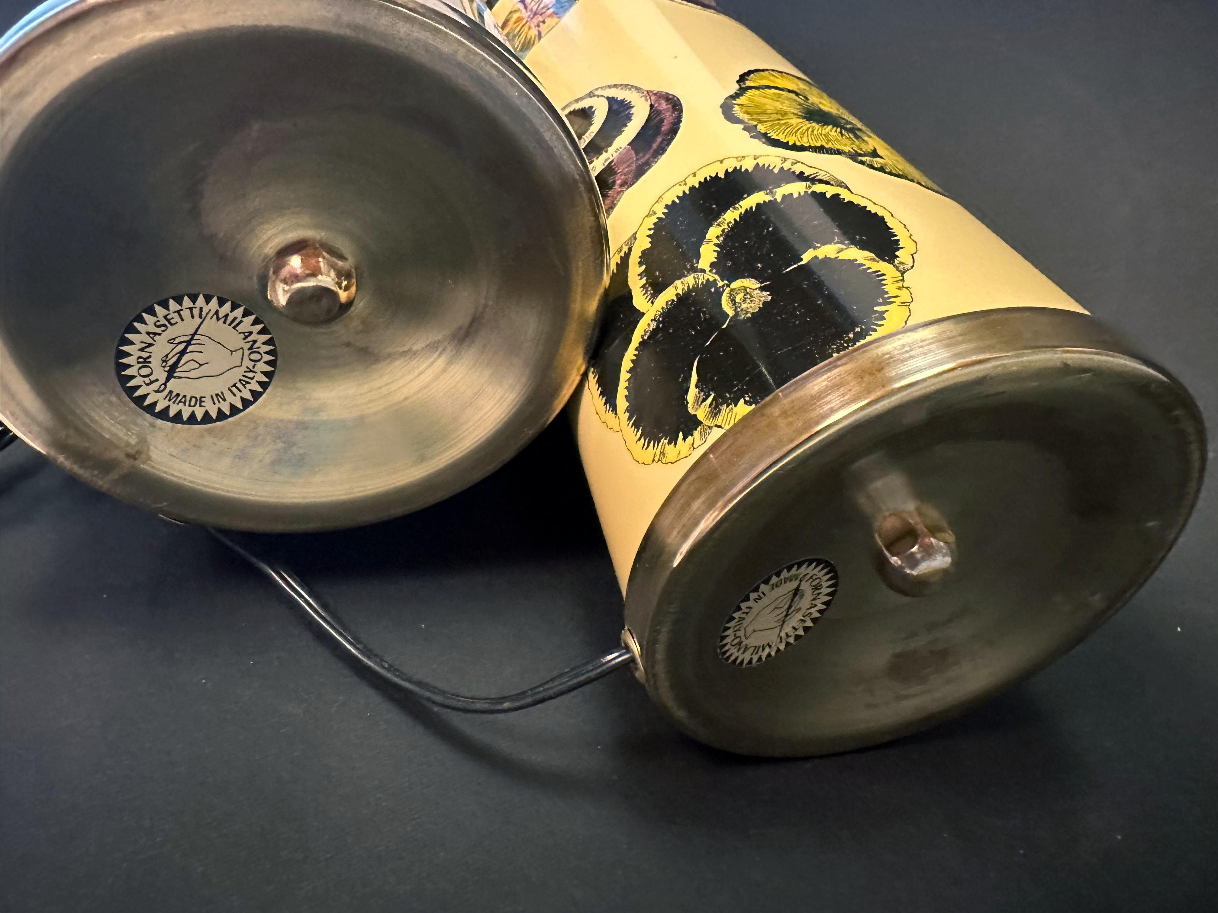 Métal Paire de lampes de bureau vintage FORNASETTI en vente