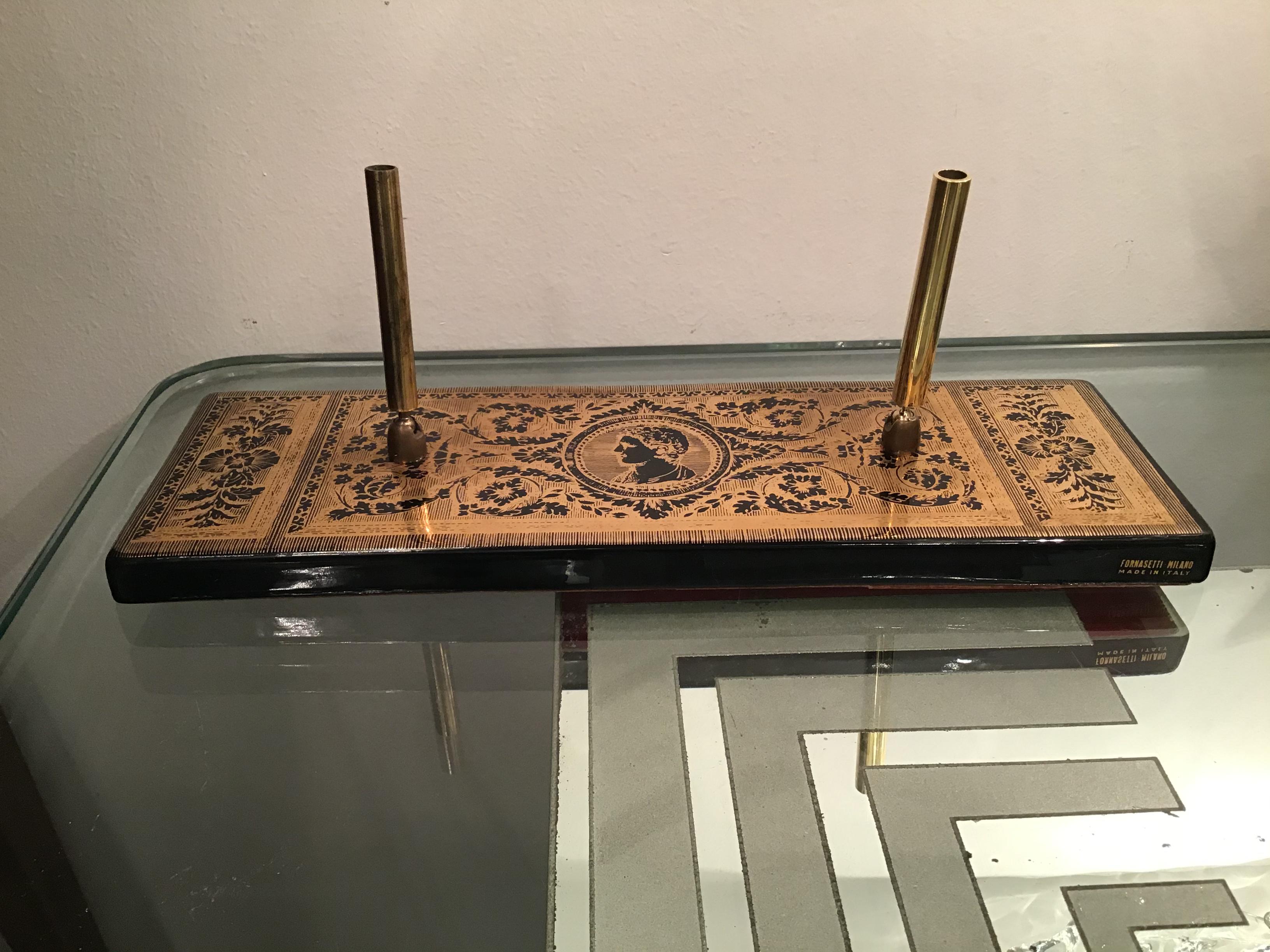 Portaplumas Fornasetti Cerámica Latón Oro, 1950, Italia en venta 2