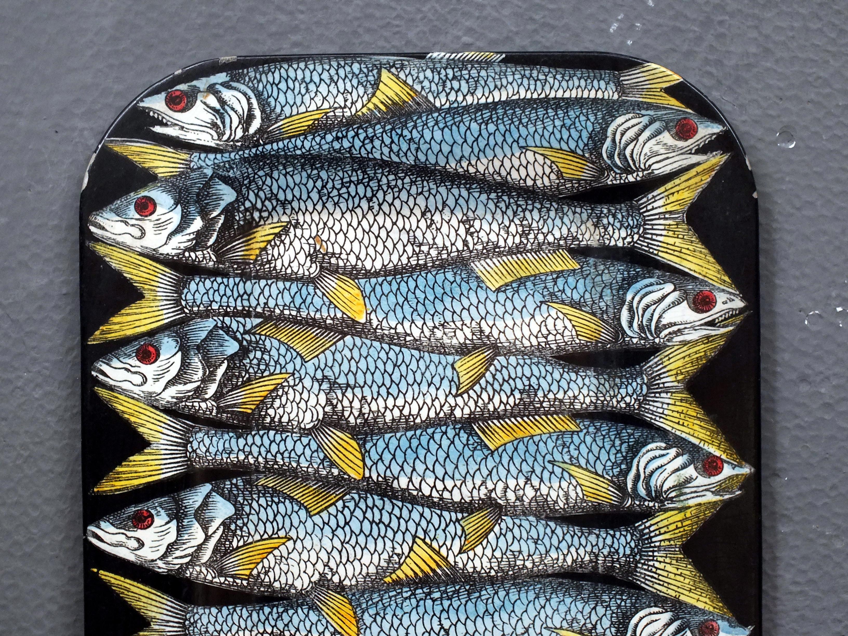 Fornasetti Piero Milan Italy in years '50 a  first edit of lacquered tray fish In Good Condition For Sale In Biella, IT
