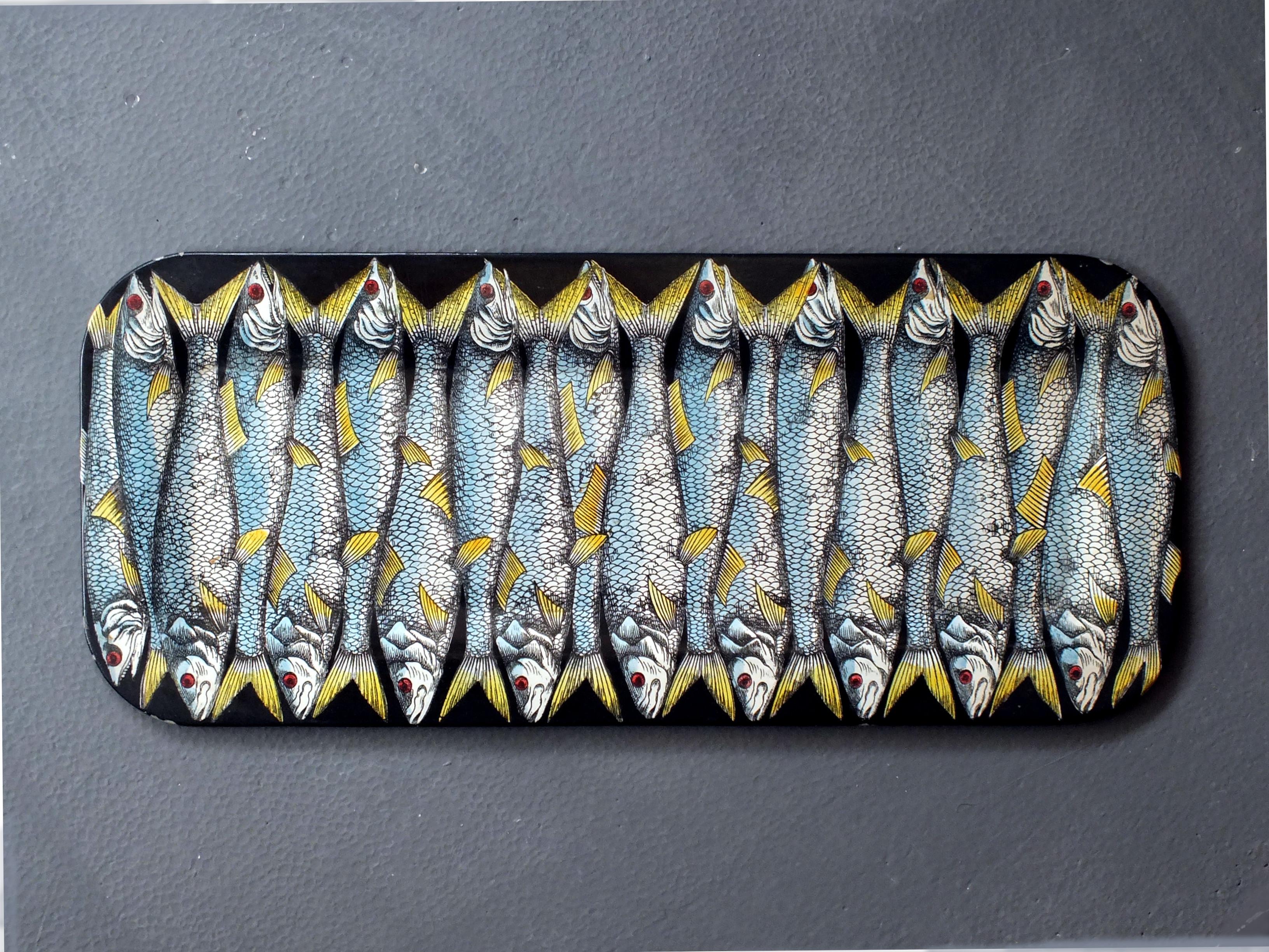 Milieu du XXe siècle Fornasetti Piero Milan Italie dans les années 50  première édition du plateau laqué poisson en vente