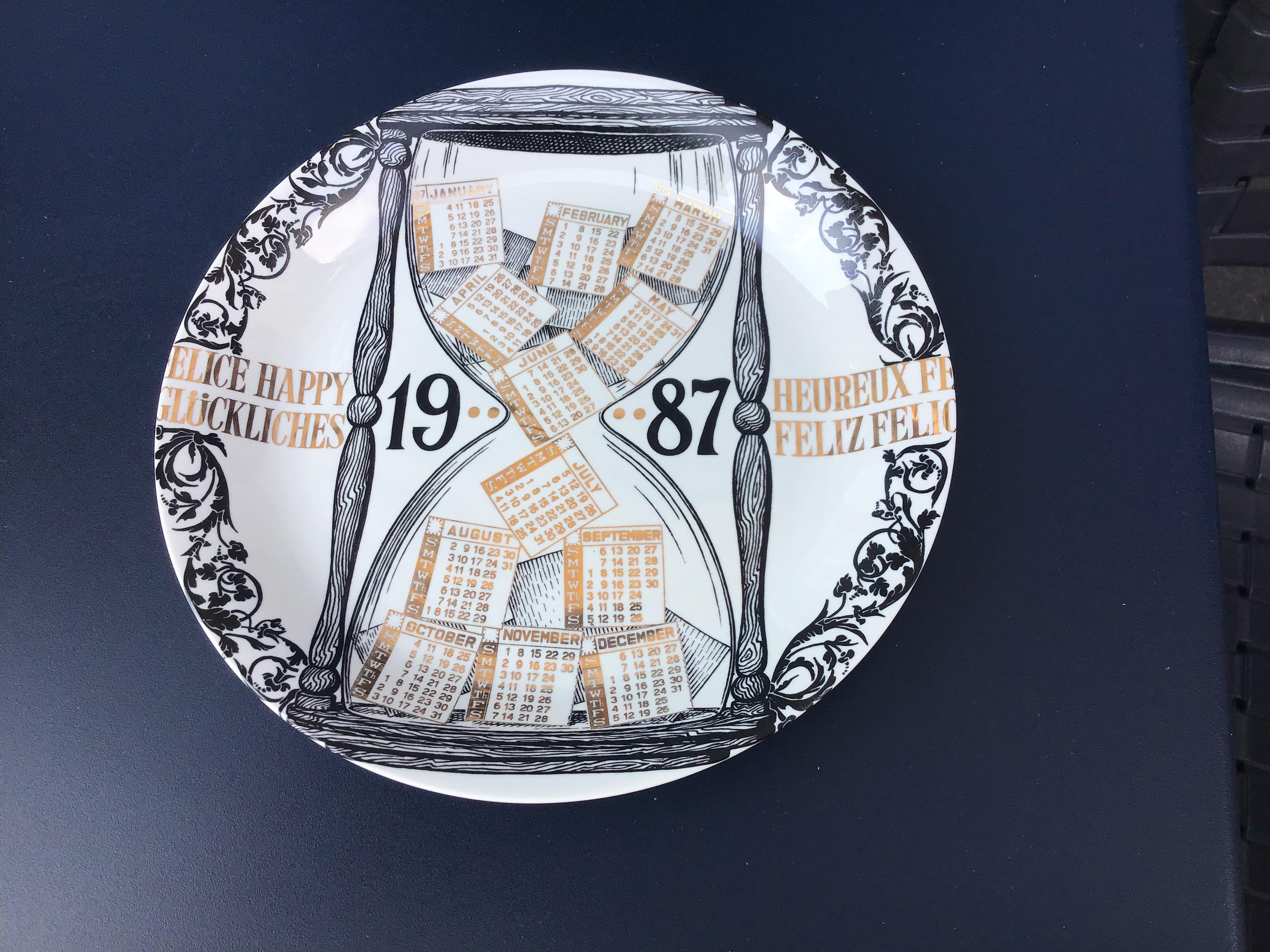 Italian Fornasetti “Plate Calendar n 20” Porcelain, 1987, Italy For Sale