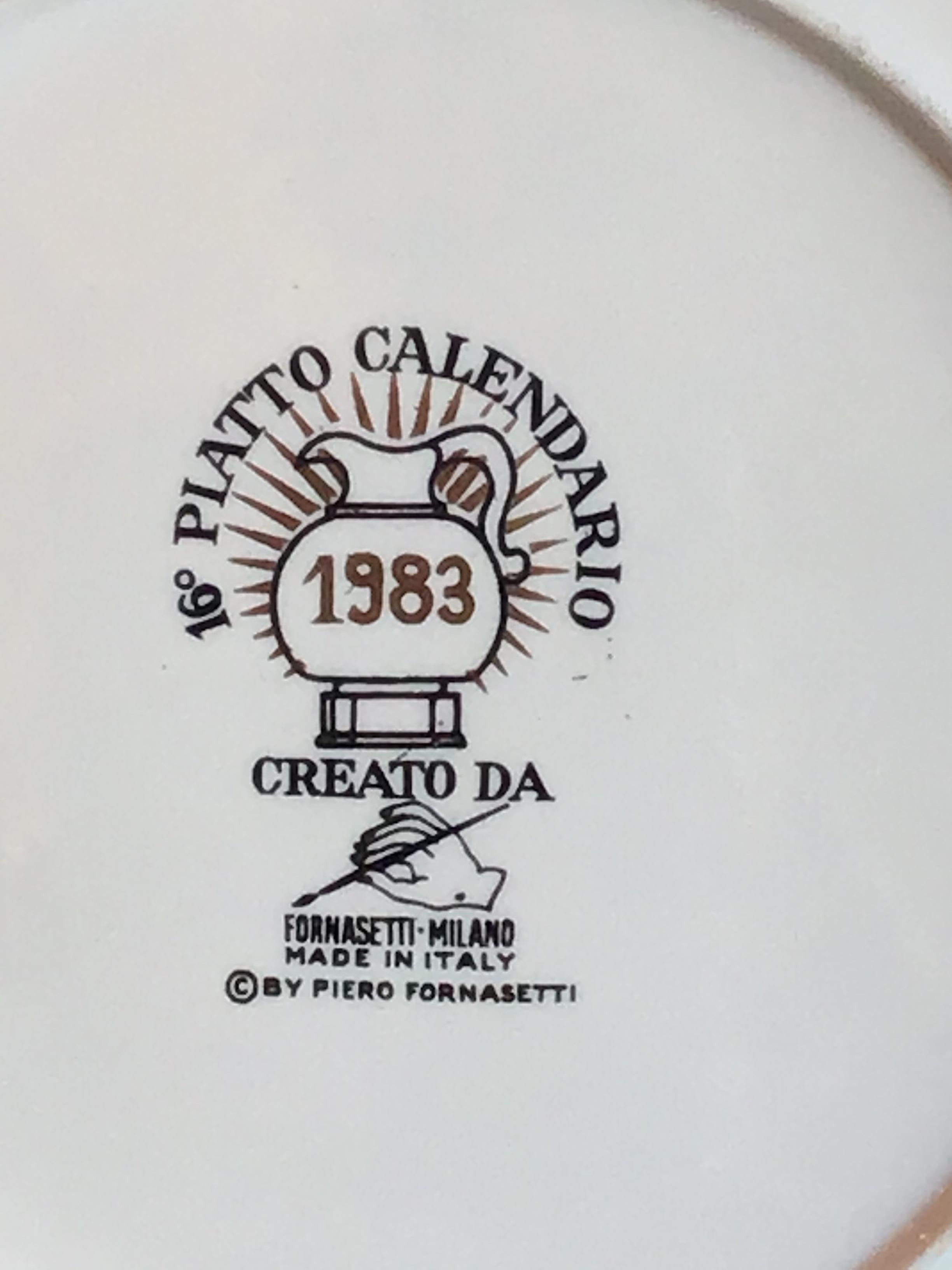 Assiette Fornasetti n.16 Calendario Porcelaine 1983 Italie en vente 5