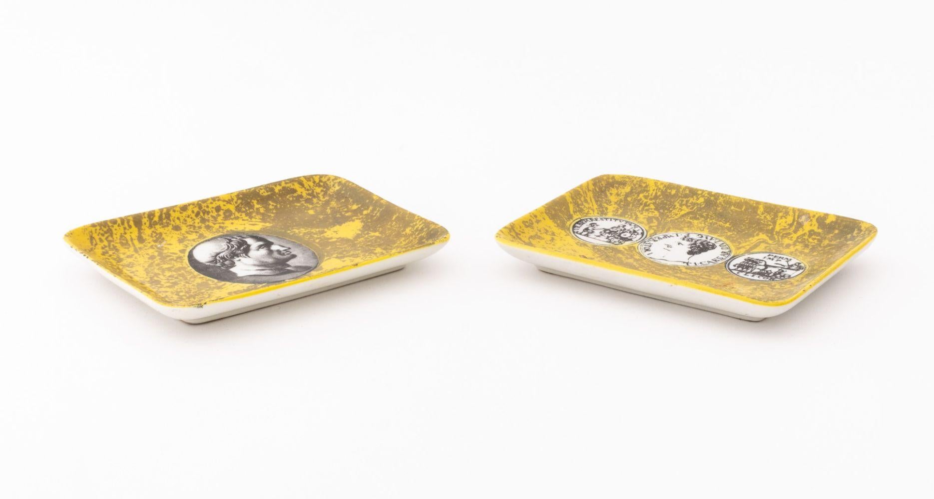 Fornasetti Porcelain Rectangular Trays, 2 im Angebot 2