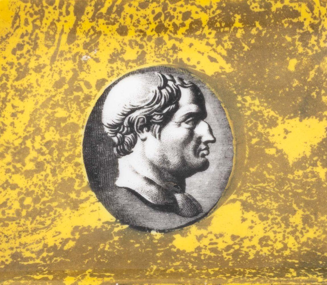 Fornasetti Porcelain Rectangular Trays, 2 (Neoklassisch) im Angebot