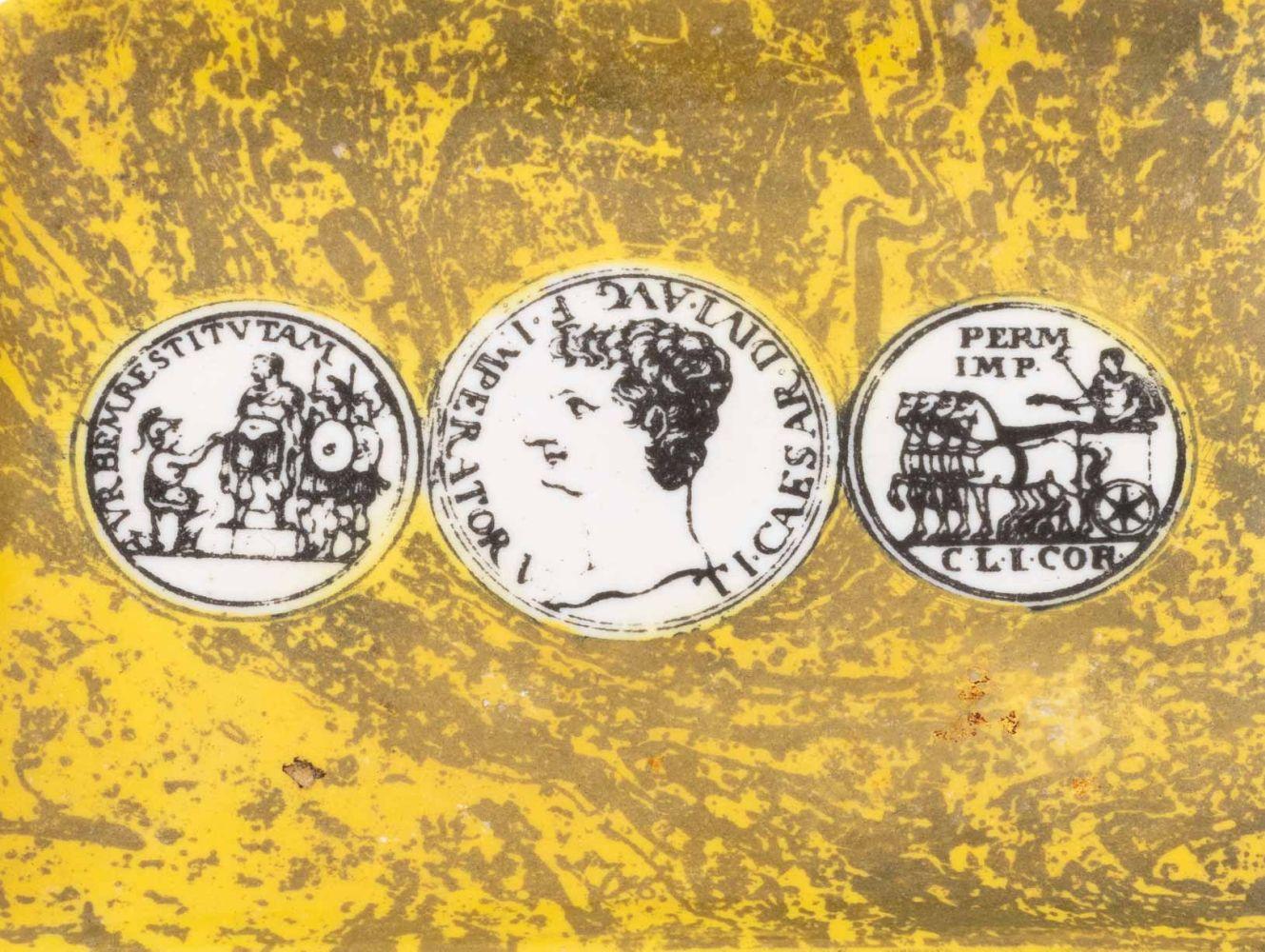 Fornasetti Porcelain Rectangular Trays, 2 (20. Jahrhundert) im Angebot