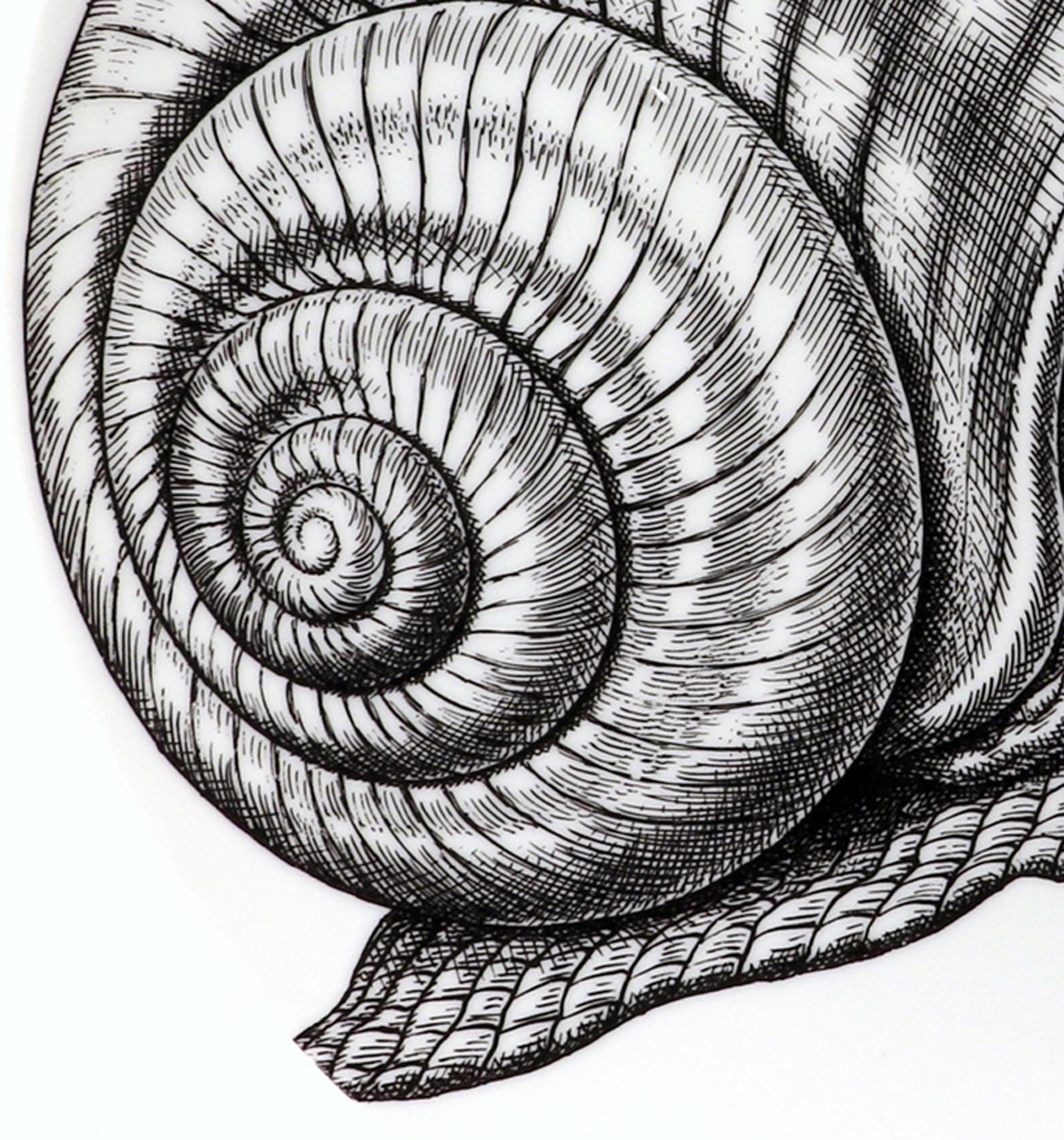 XXI secolo e contemporaneo Piatto in porcellana Fornasetti Surrealist Themes & Variation, #260 in vendita