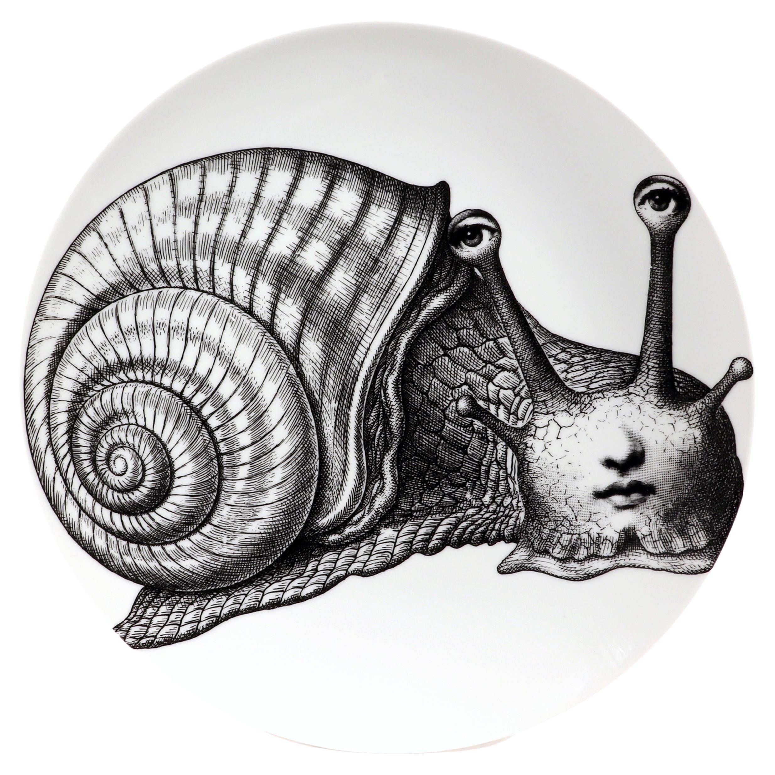 Surrealistischer Porzellanteller mit Themen und Variation von Fornasetti, #260