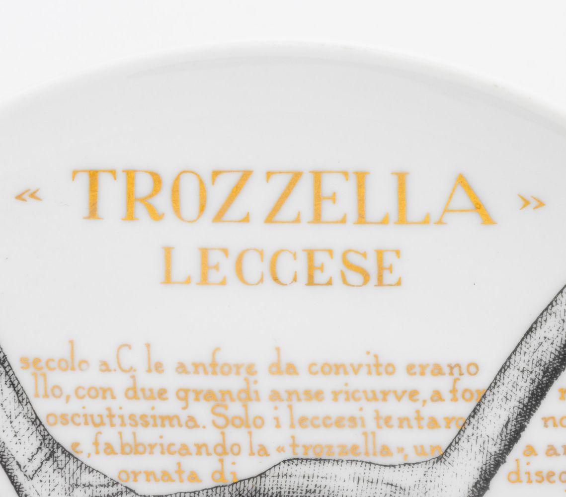 Fornasetti Porcelain Tableware, 3 Pcs. (Postmoderne) im Angebot