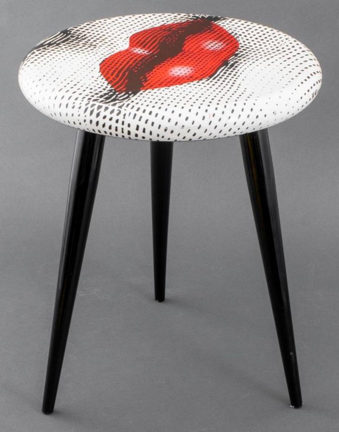 Mid-Century Modern Fornasetti Red Lip Lacquered Bocca Stool For Sale