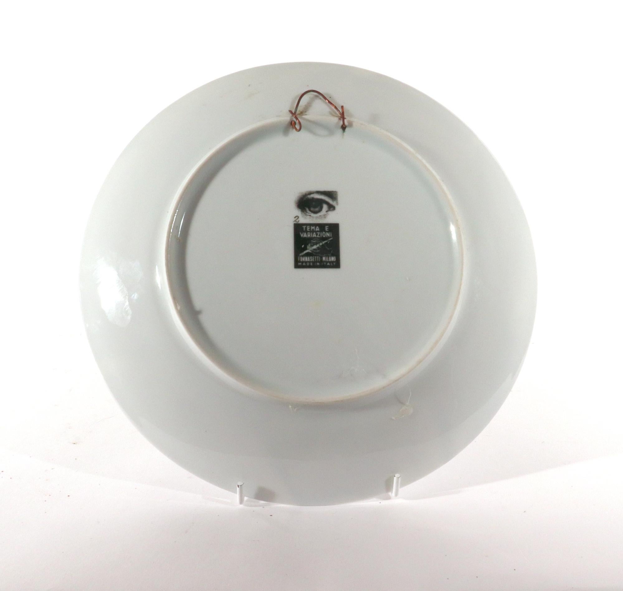 Placa Fornasetti Temas y Variaciones, Número 2 Porcelana
