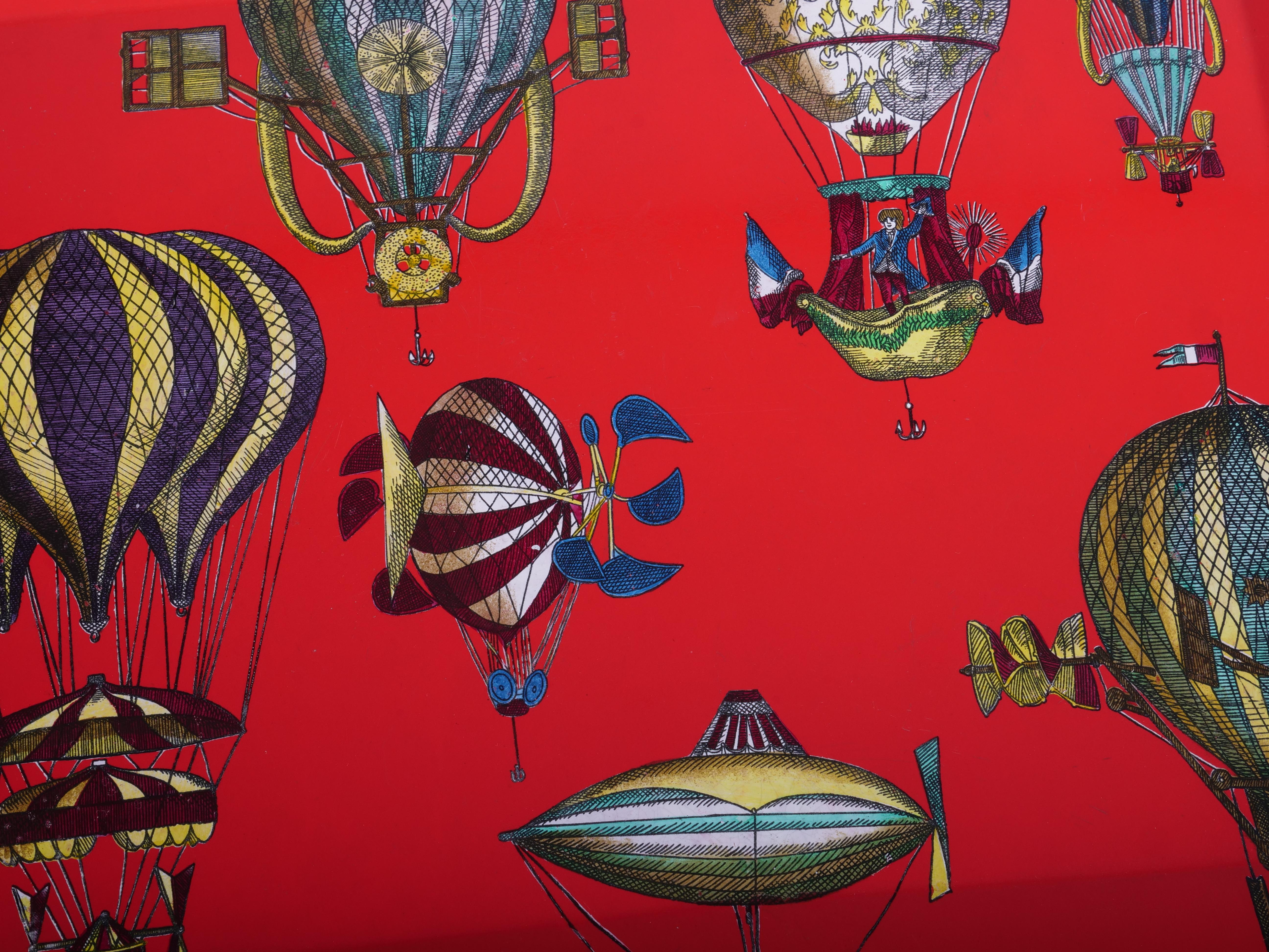 italien Plateau Fornasetti, montgolfières fantastiques c1950 en vente