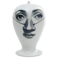 Vase Fornasetti noire/blanc orné de broussin