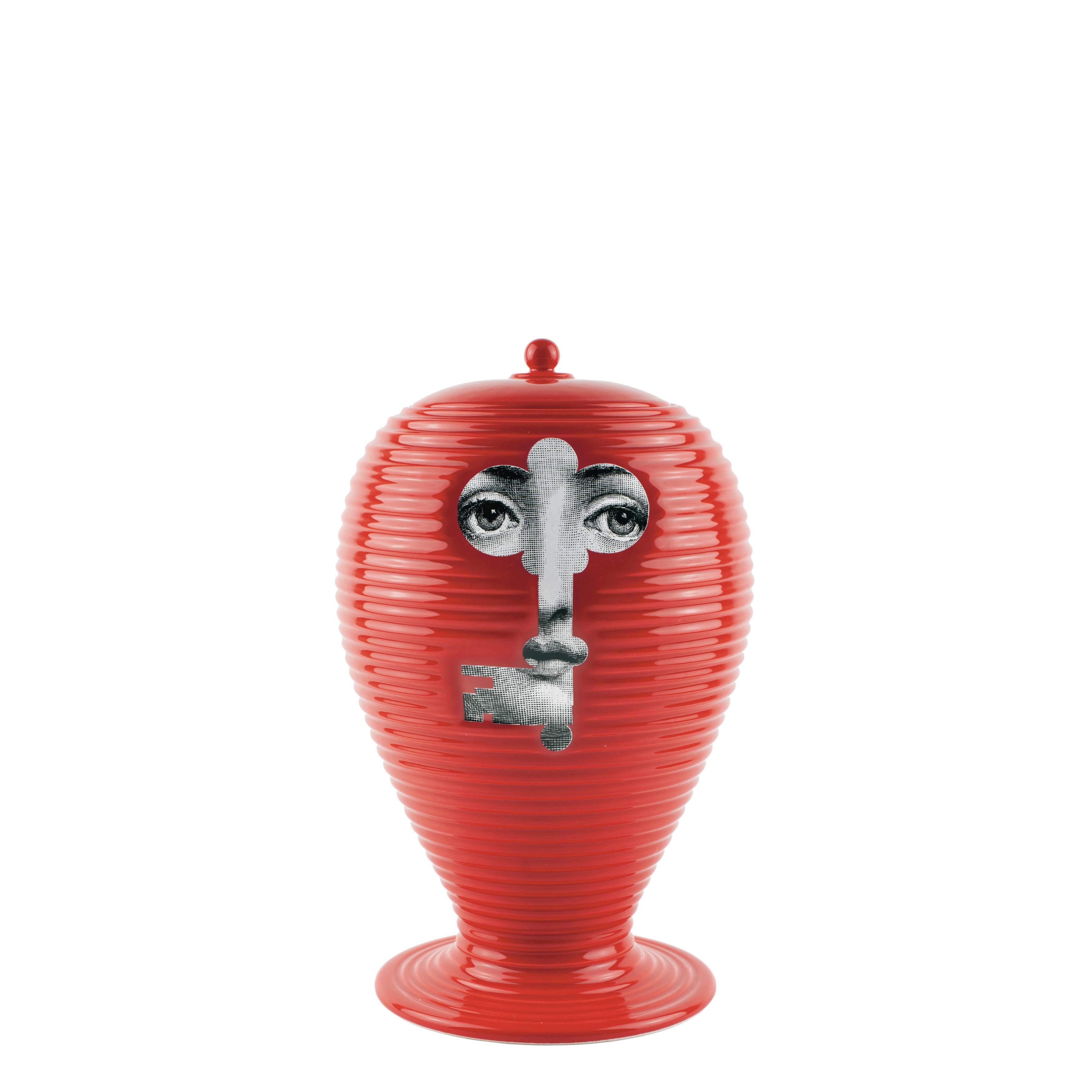 Another Classic of the Fornasetti catalogue, vases' uncommon shape mixed with the timeless beauty of Lina Cavalieri, Piero Fornasetti’s enduring muse, bring to life one of the most distinctive and original pieces from the Milanese Atelier.