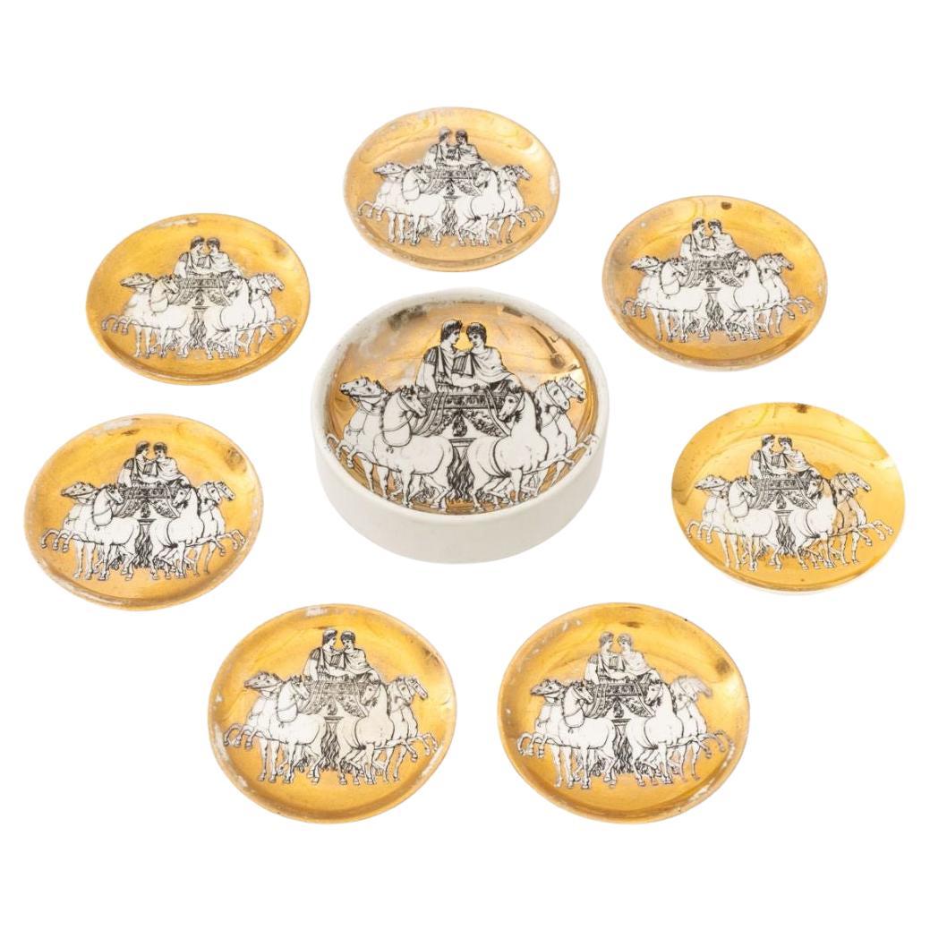 Fornasetti x Saks Chariot romain en porcelaine, 8 pièces. en vente