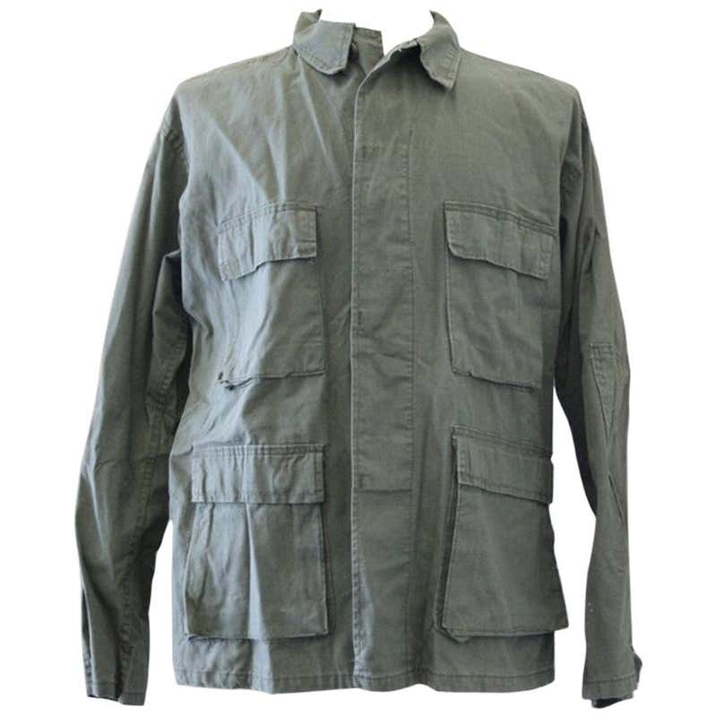 Forrest Gump Army Fatigue Jacket Signed by Tom Hanks For Sale at ...