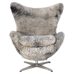 Retro Forsyth Arne Jacobsen Egg Chair in Gotland Sheepskin