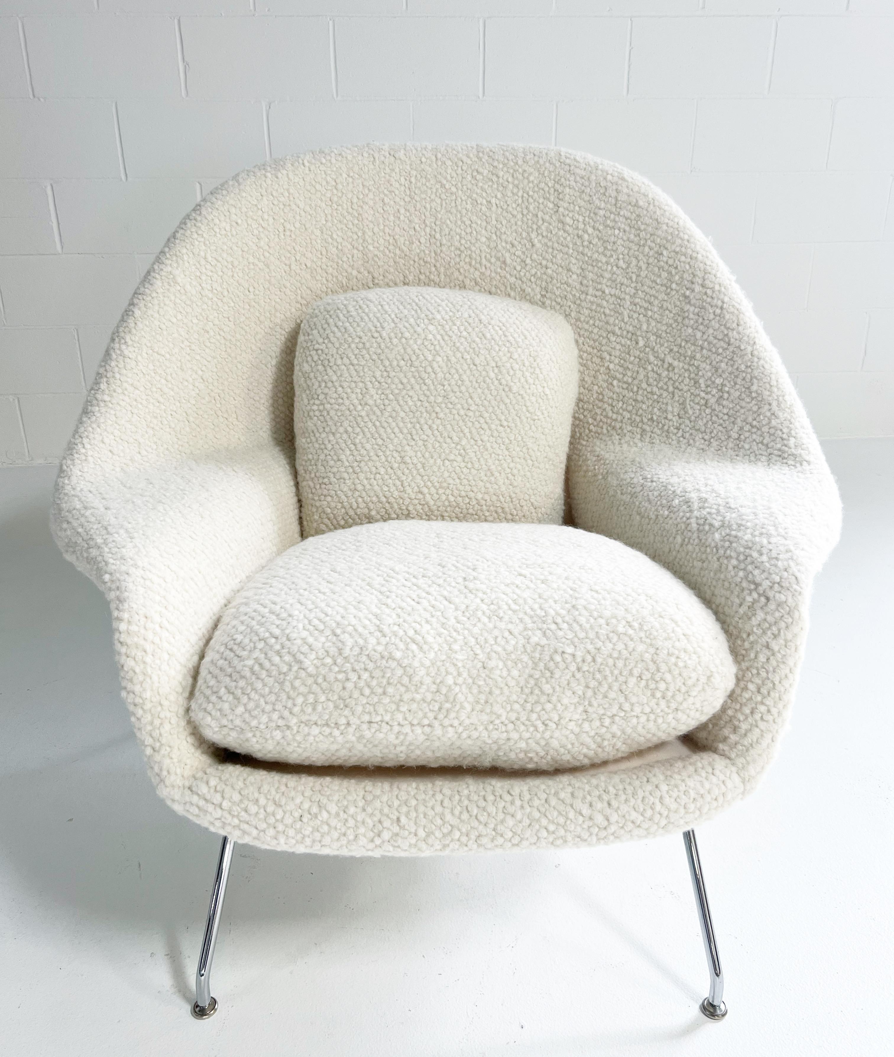 Forsyth Bespoke Eero Saarinen Womb Chair and Ottoman in Dedar Boucle For Sale 5