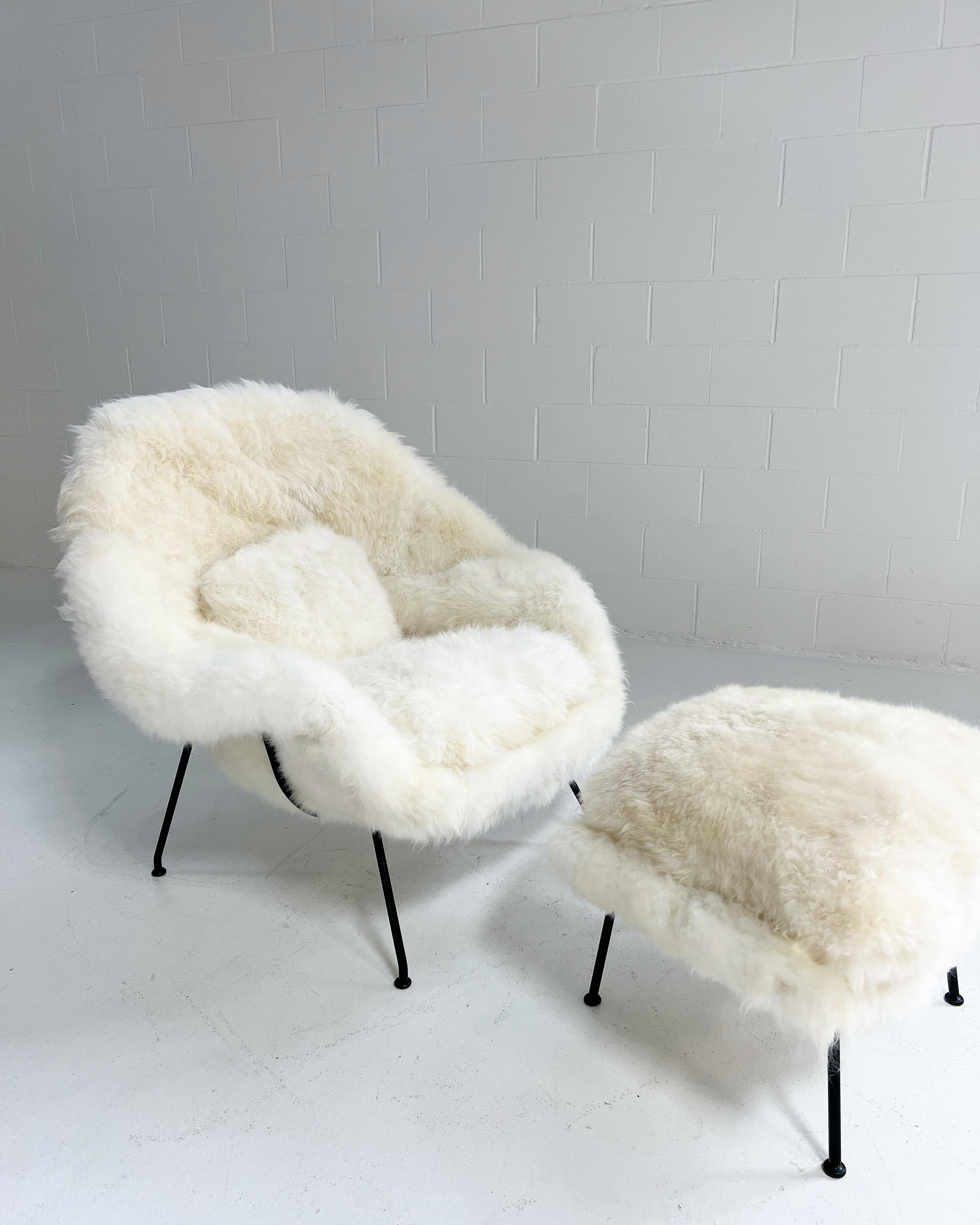 Mid-Century Modern Forsyth Bespoke Eero Saarinen Womb Chair and Ottoman in Natural Cashmere For Sale
