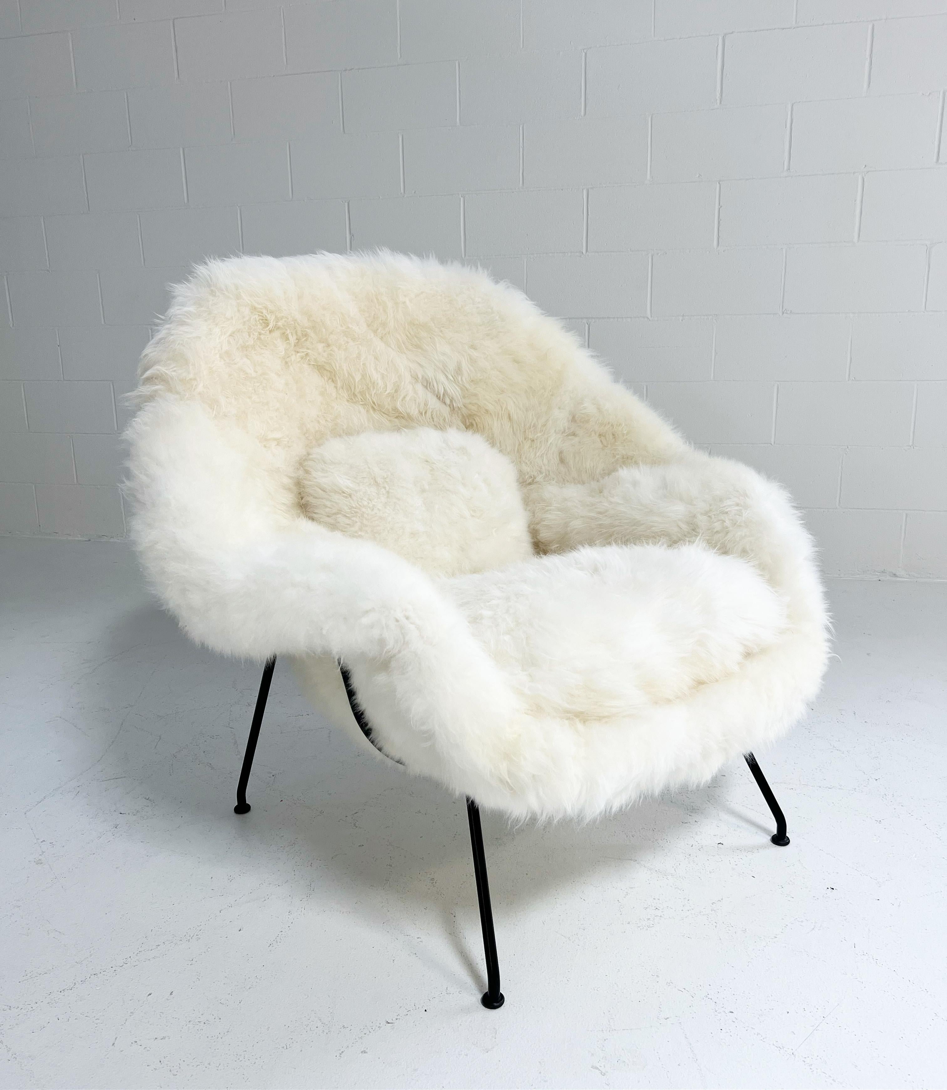 American Forsyth Bespoke Eero Saarinen Womb Chair and Ottoman in Natural Cashmere For Sale