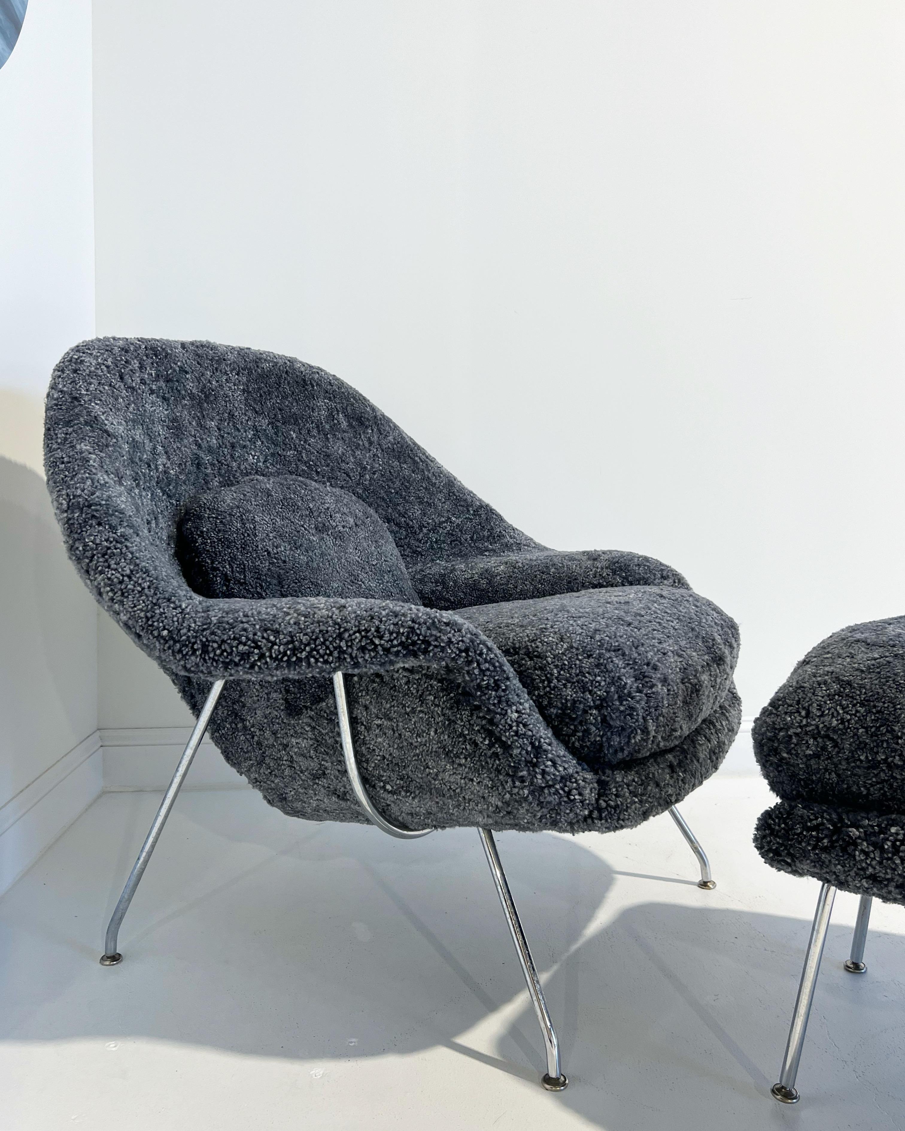 Mid-Century Modern Forsyth Bespoke Eero Saarinen Womb Chair and Ottoman in Shearling For Sale