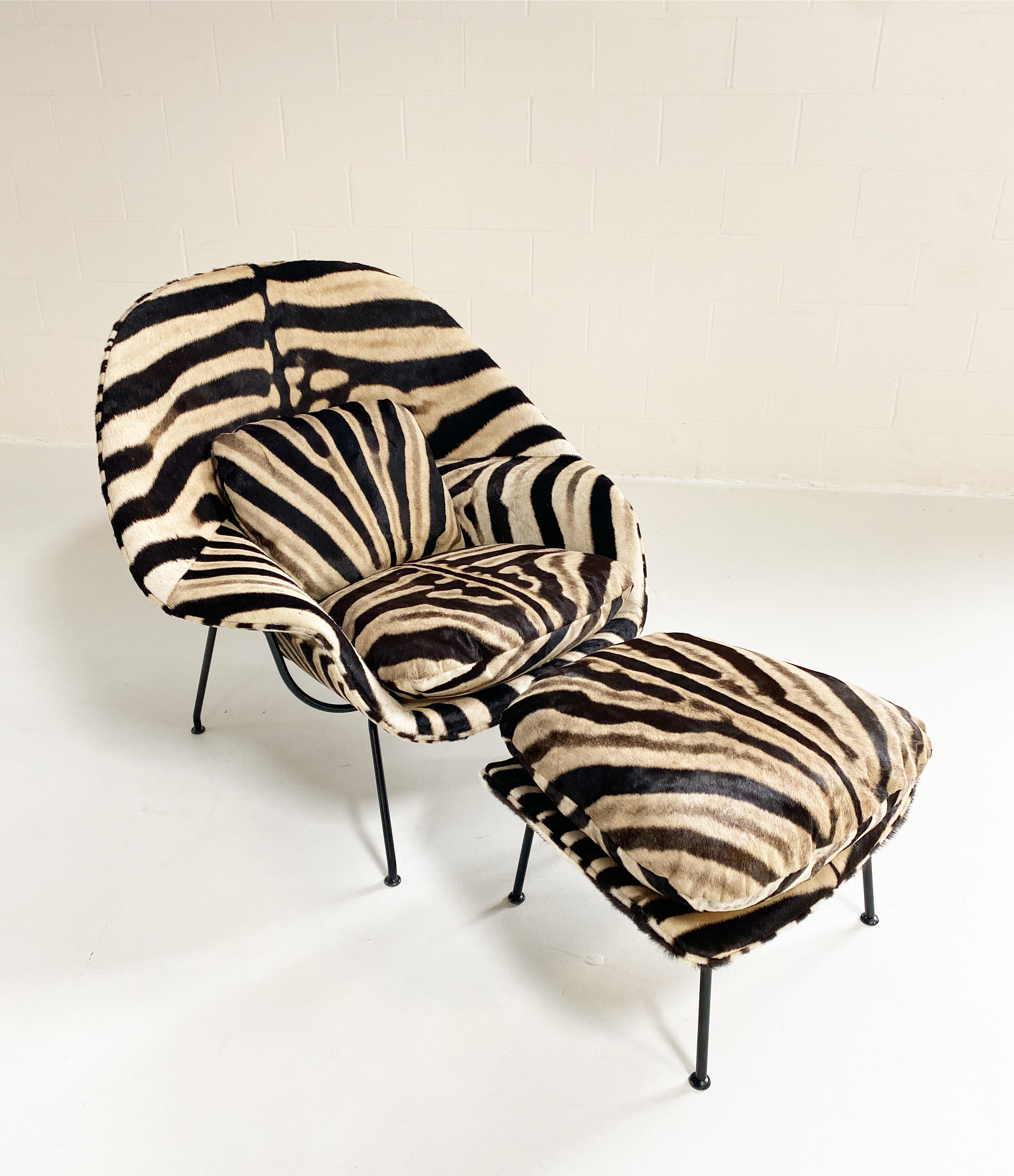 Forsyth Bespoke Eero Saarinen Womb Chair und Ottomane in Zebra (Moderne der Mitte des Jahrhunderts) im Angebot