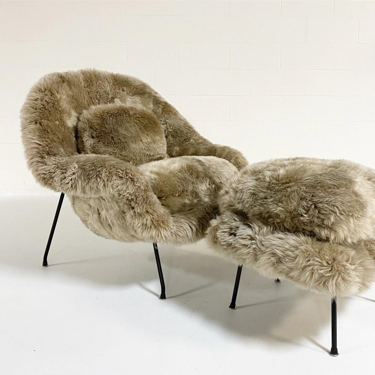 Forsyth Bespoke Womb Chair and Ottoman in New Zealand Sheepskin, Smokey Taupe For Sale 4