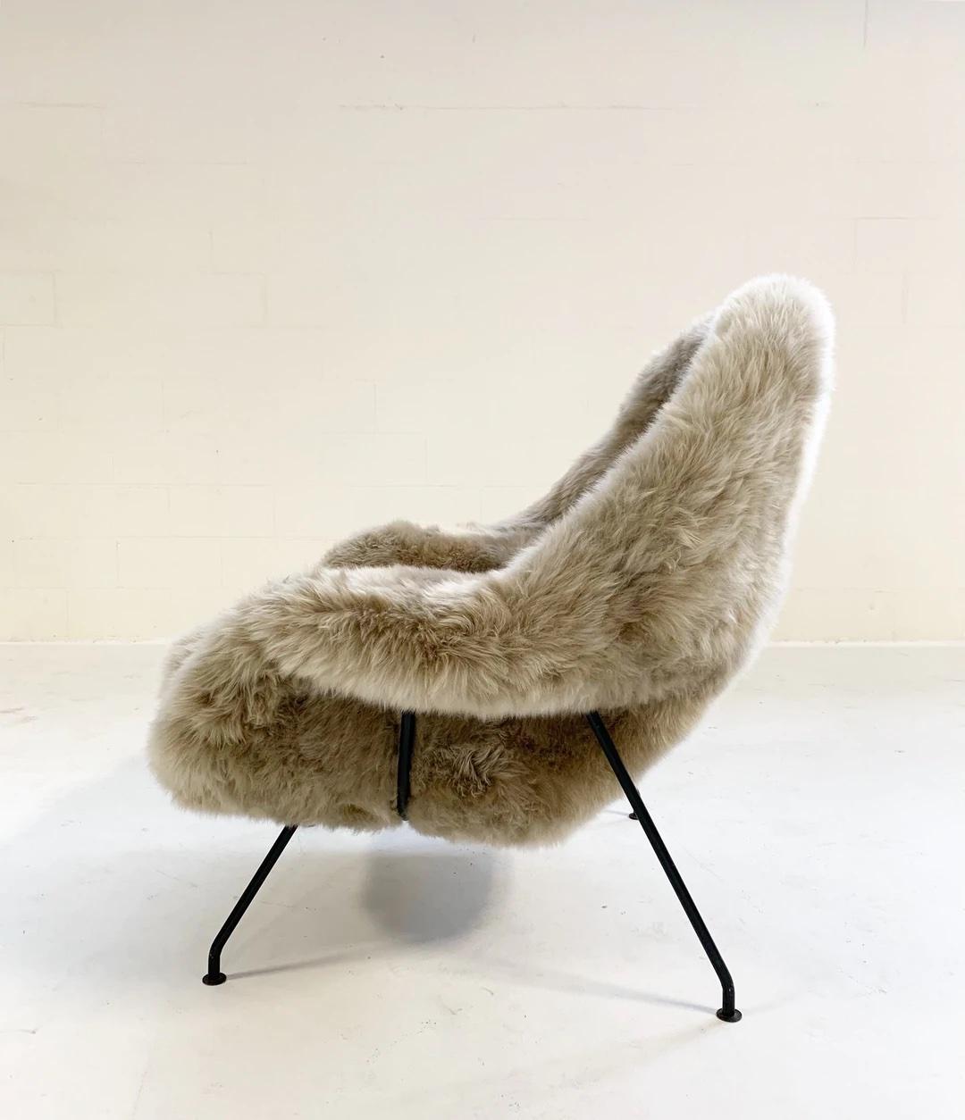 American Forsyth Bespoke Womb Chair and Ottoman in New Zealand Sheepskin, Smokey Taupe For Sale