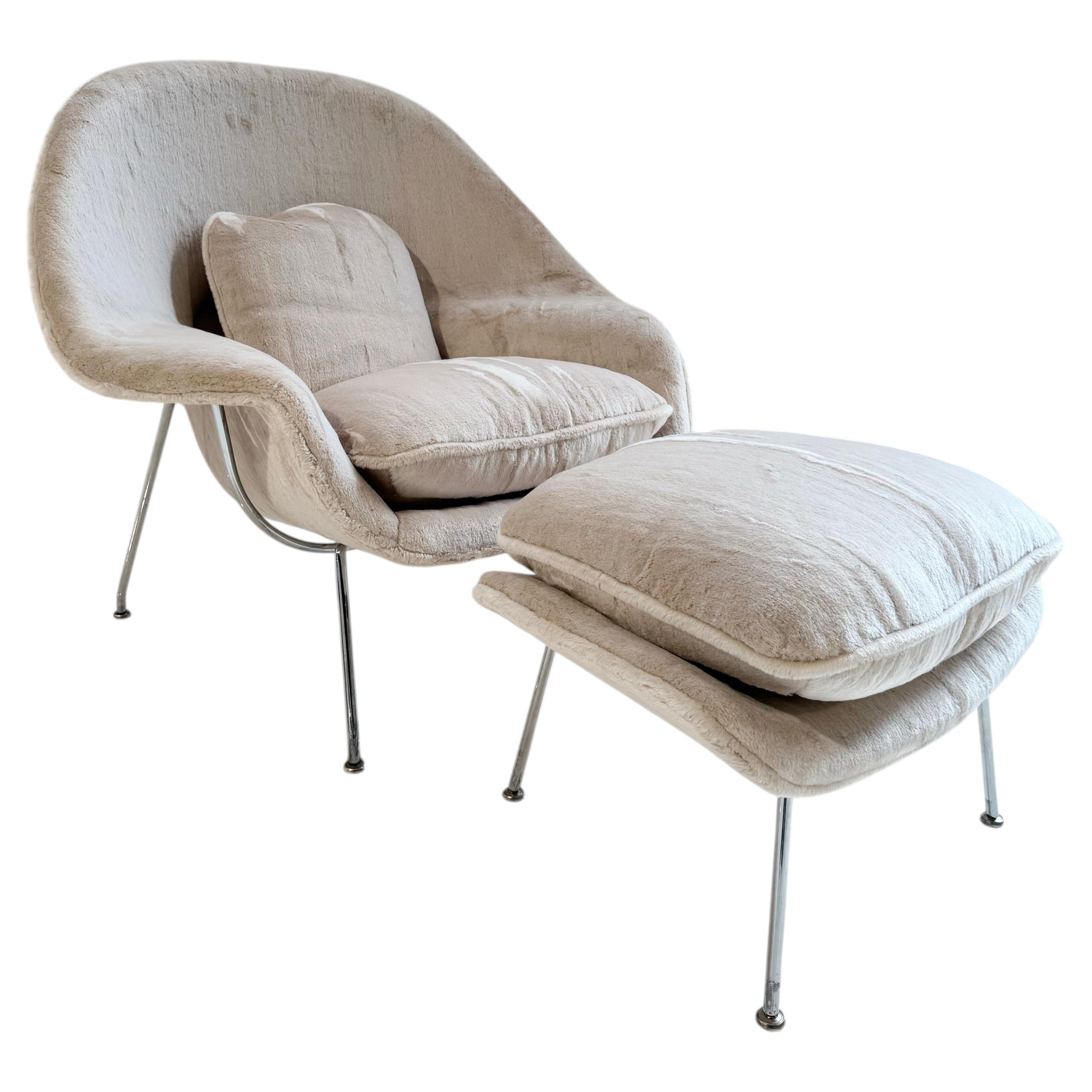 Forsyth Eero Saarinen Womb Chair and Ottoman in Dedar Orsetto For Sale