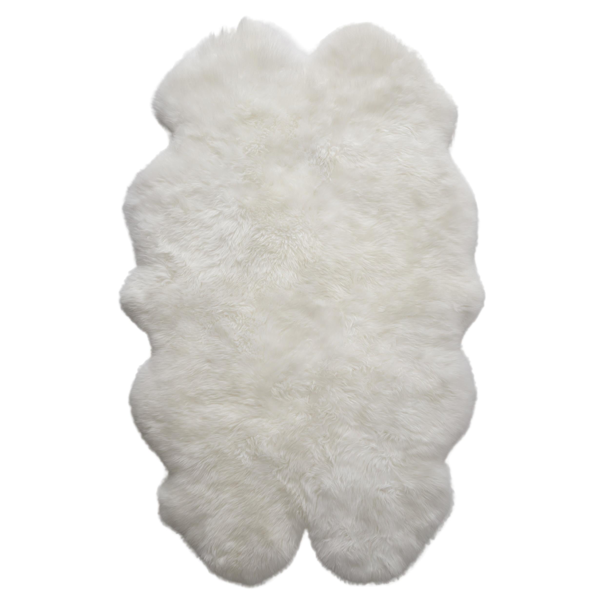 Forsyth New Zealand Sheepskin Quad Rug, Ivory For Sale
