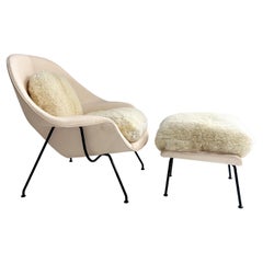 Fauteuil et repose-pieds Forsyth uniques en leur genre en cuir et peau de mouton restaurs